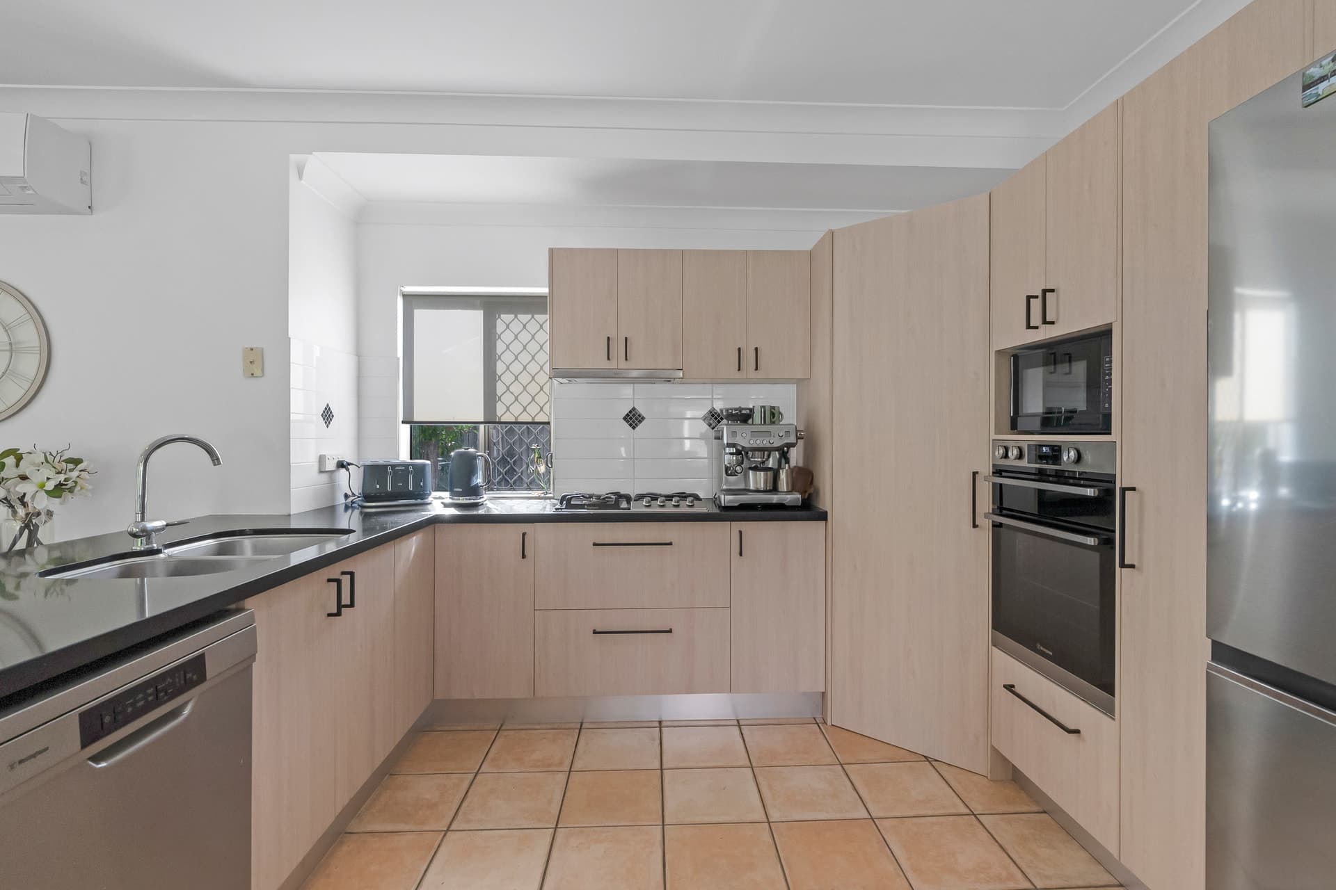 20 Leonard Street, Kewarra Beach QLD 4879, Kewarra Beach - Thumbnail 8