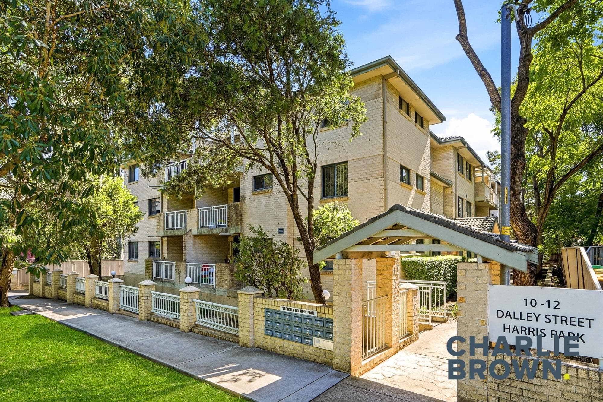 17 / 10-12 DALLEY STREET, HARRIS PARK NSW 2150, Harris Park - Thumbnail 3