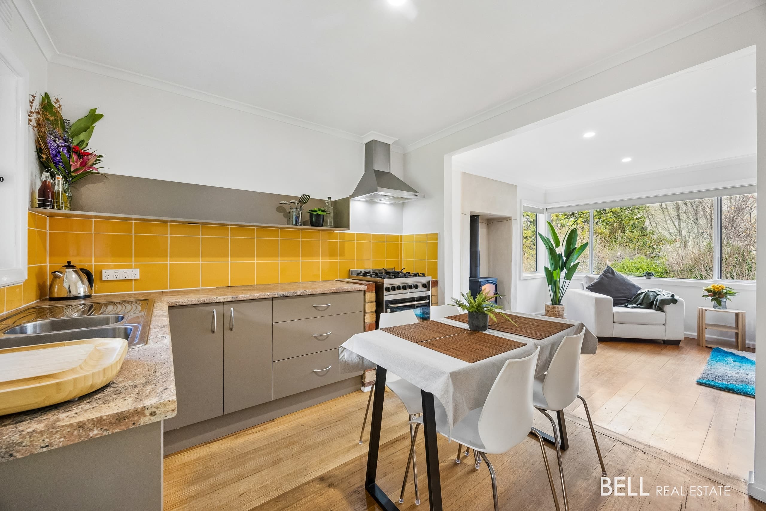 11 Comongin Avenue, WARBURTON, Warburton - Thumbnail 4