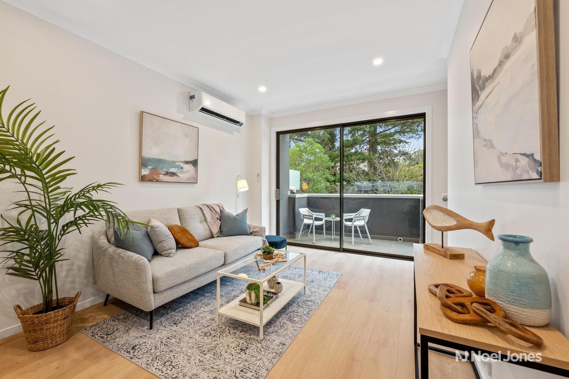 13 Hermes Close, Mooroolbark - Thumbnail 2