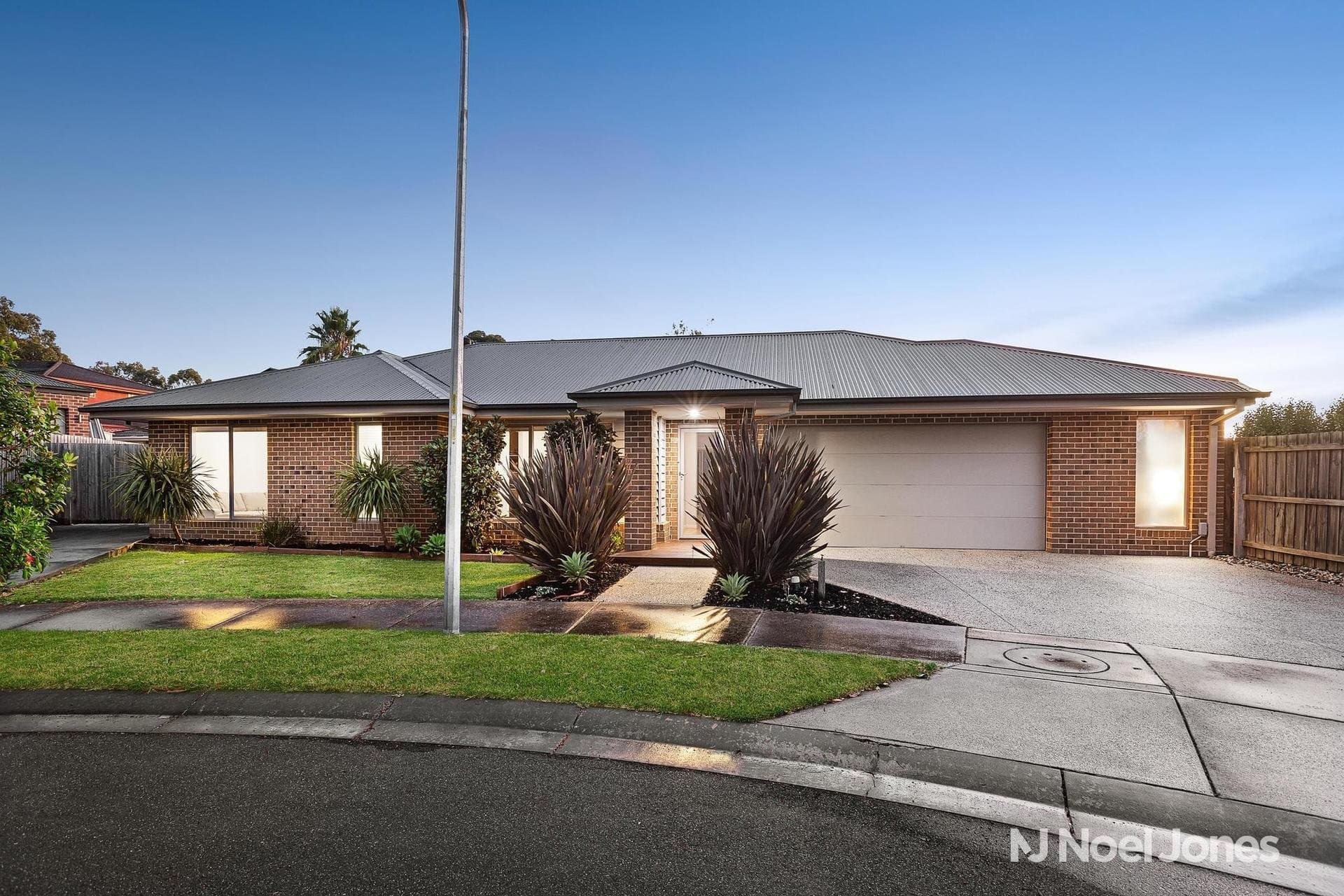 26 Nathan Court, Mooroolbark - Image 1