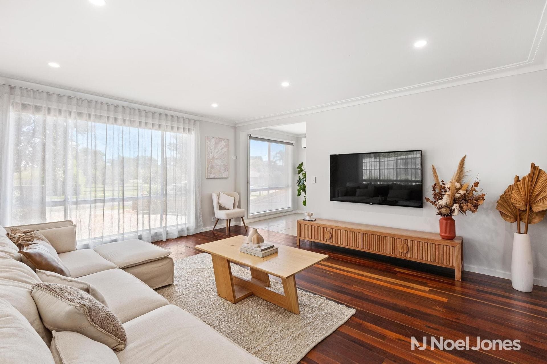 1/40 Pembroke Road, Mooroolbark - Thumbnail 2