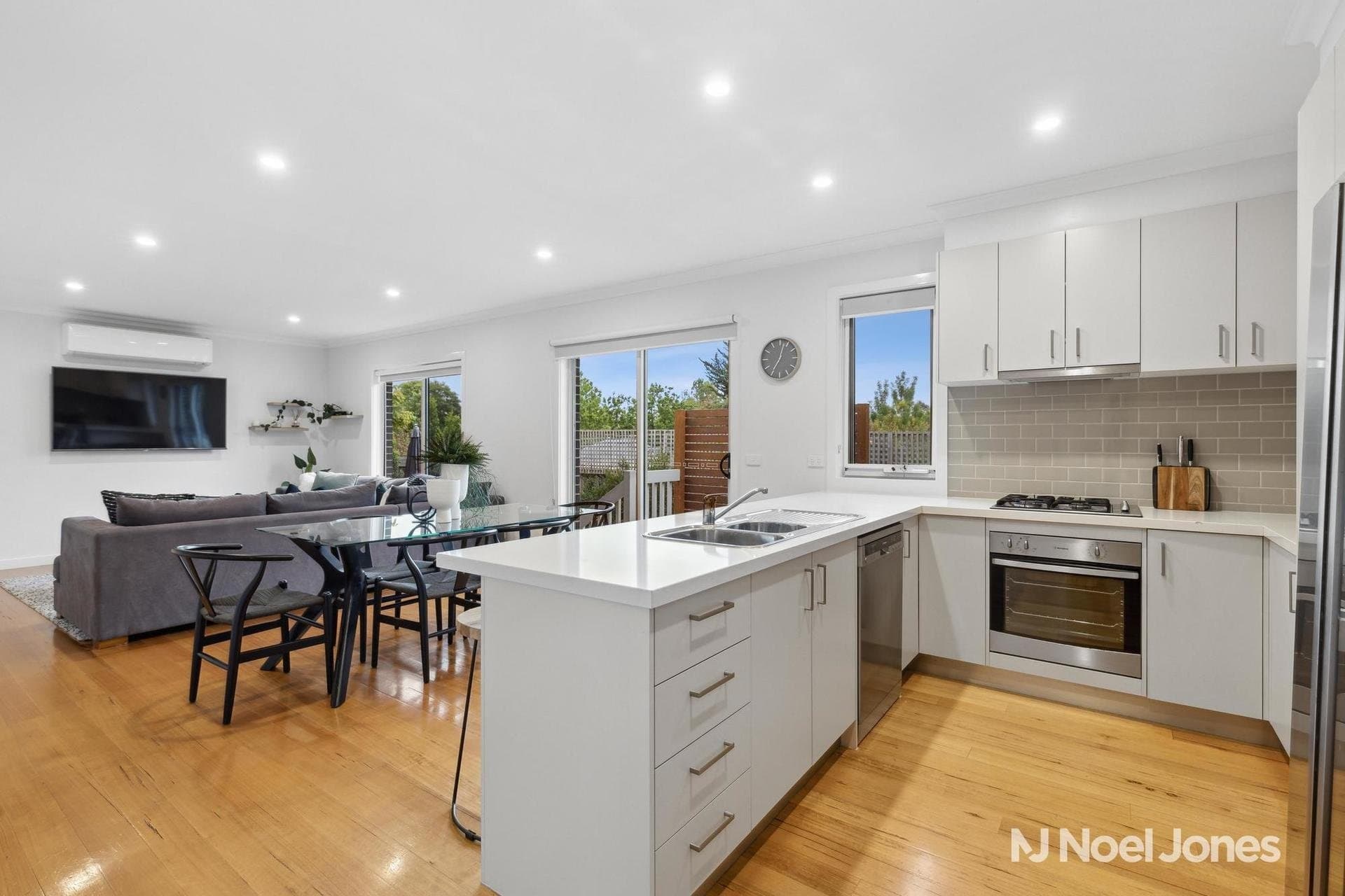 3/8 Montgomery Court, KILSYTH, Kilsyth - Thumbnail 4
