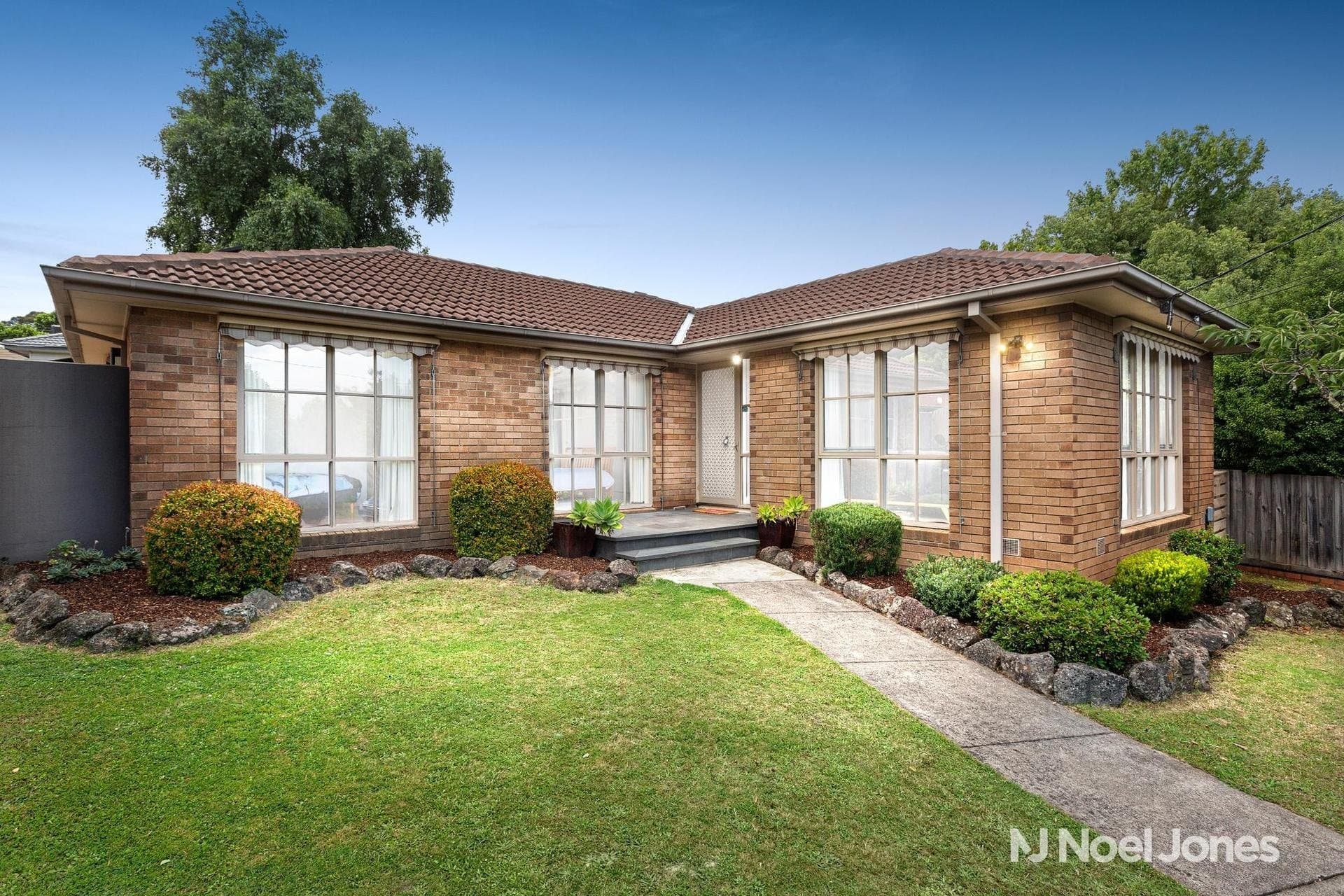 8 Adele Court, Ringwood - Image 1