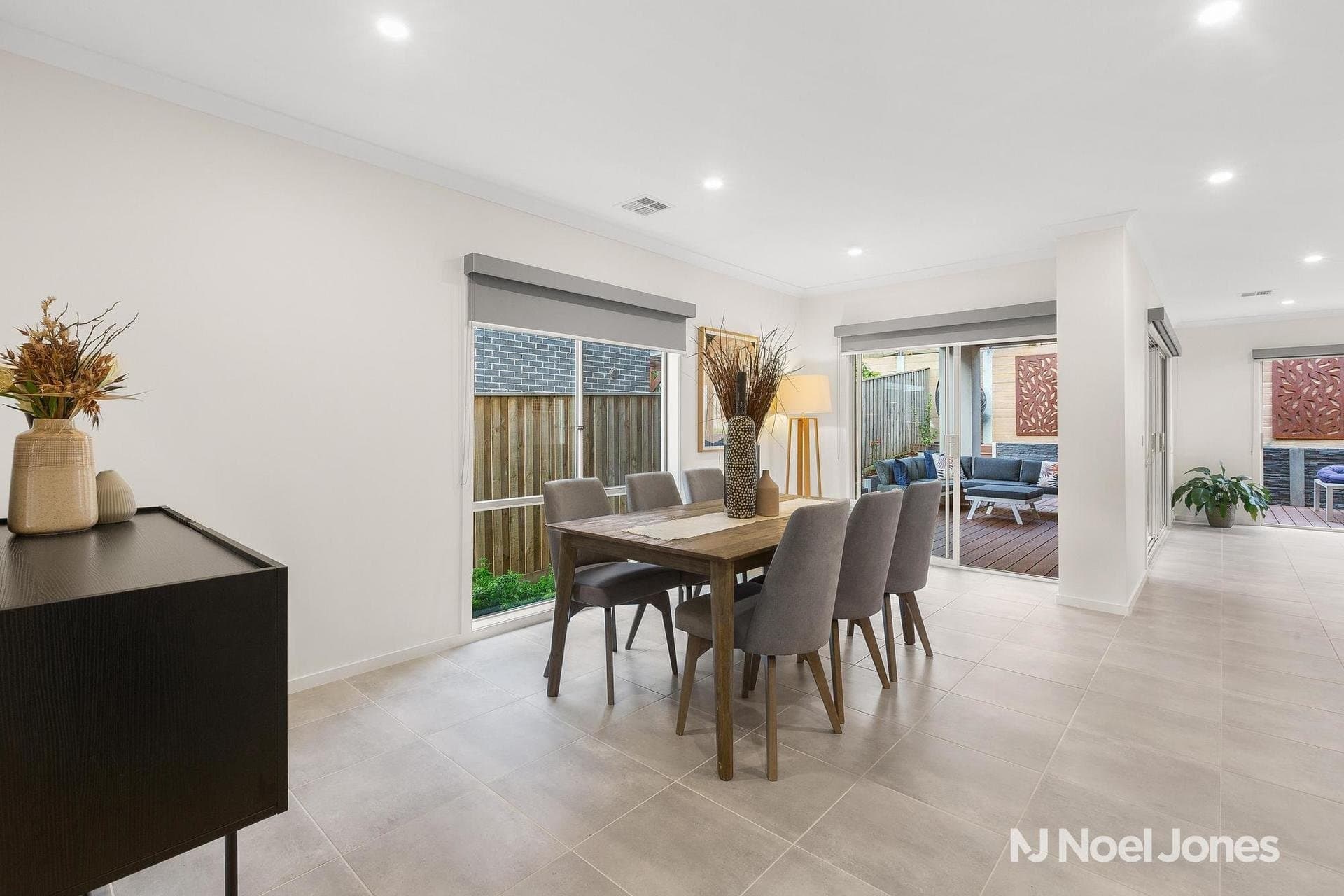 65 Locksley Road, CHIRNSIDE PARK, Chirnside Park - Thumbnail 4