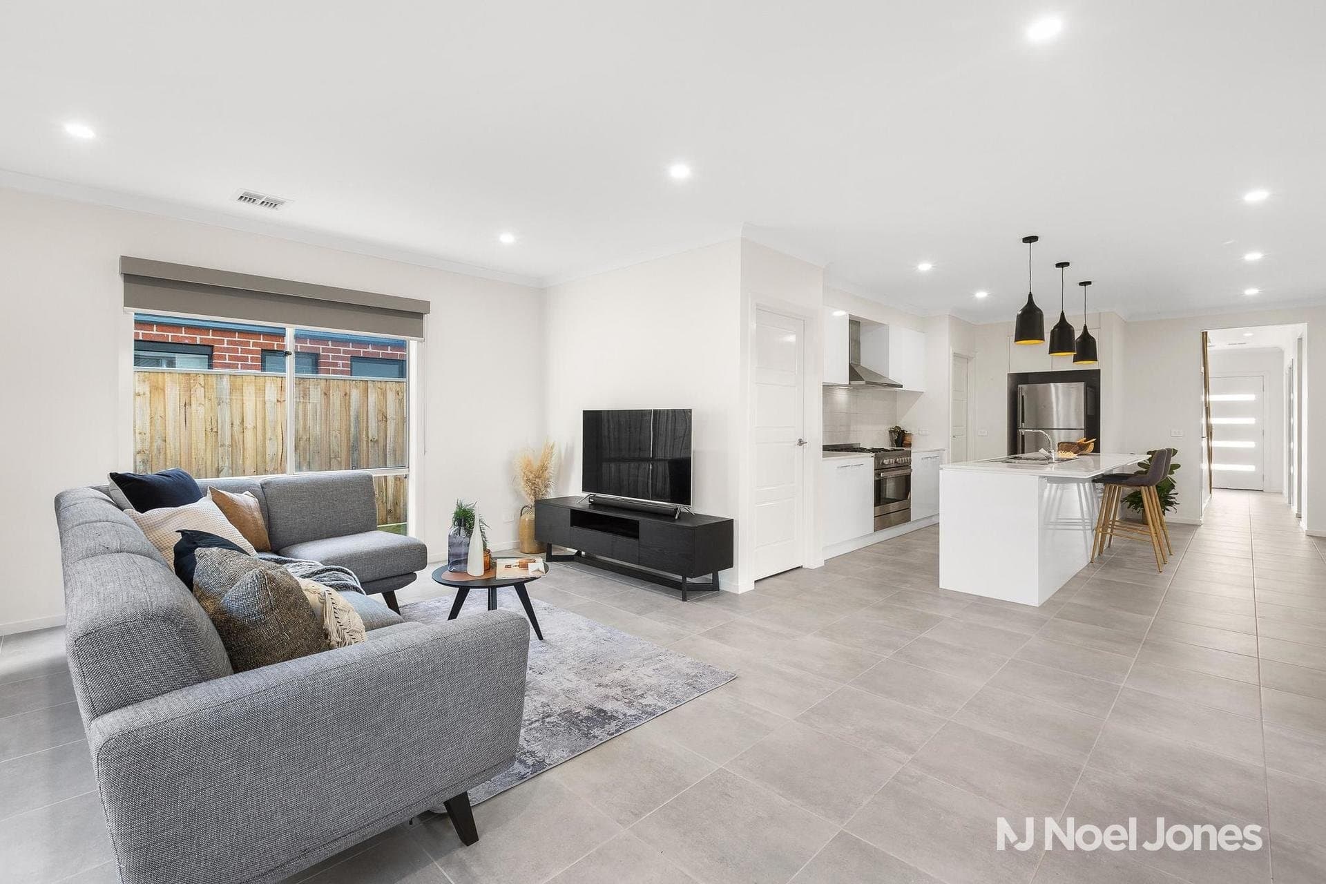 65 Locksley Road, CHIRNSIDE PARK, Chirnside Park - Thumbnail 5