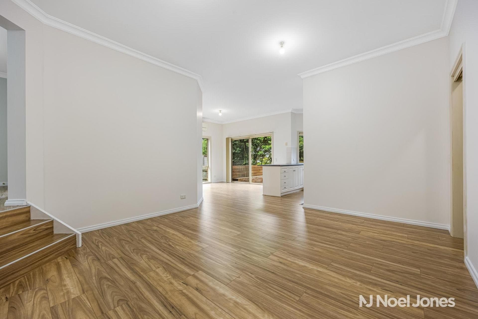2/29 Cambridge Road, Mooroolbark - Thumbnail 2