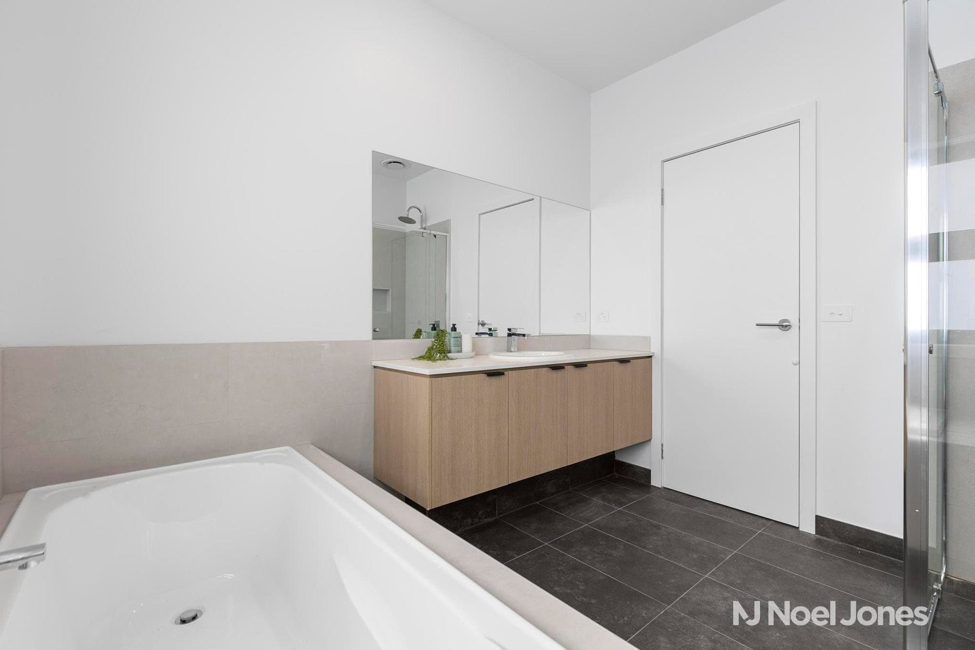 2/3 Donne Court, MOOROOLBARK, Mooroolbark - Thumbnail 8