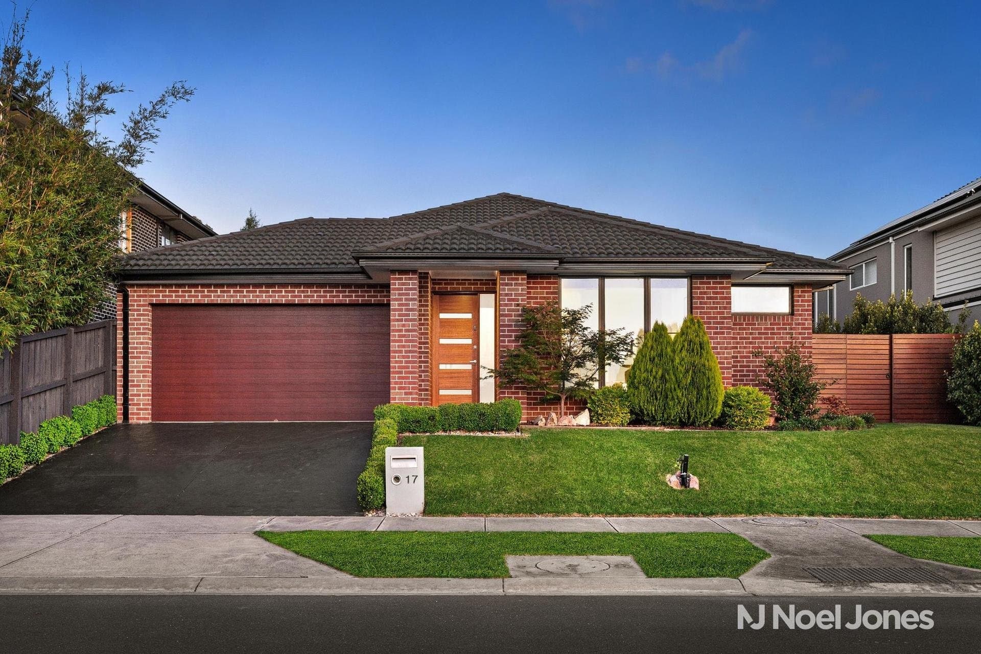 17 Capra Drive, Mooroolbark - Image 1