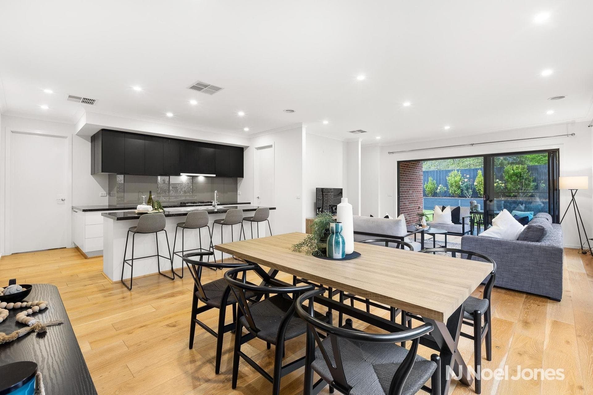 17 Capra Drive, Mooroolbark - Thumbnail 6