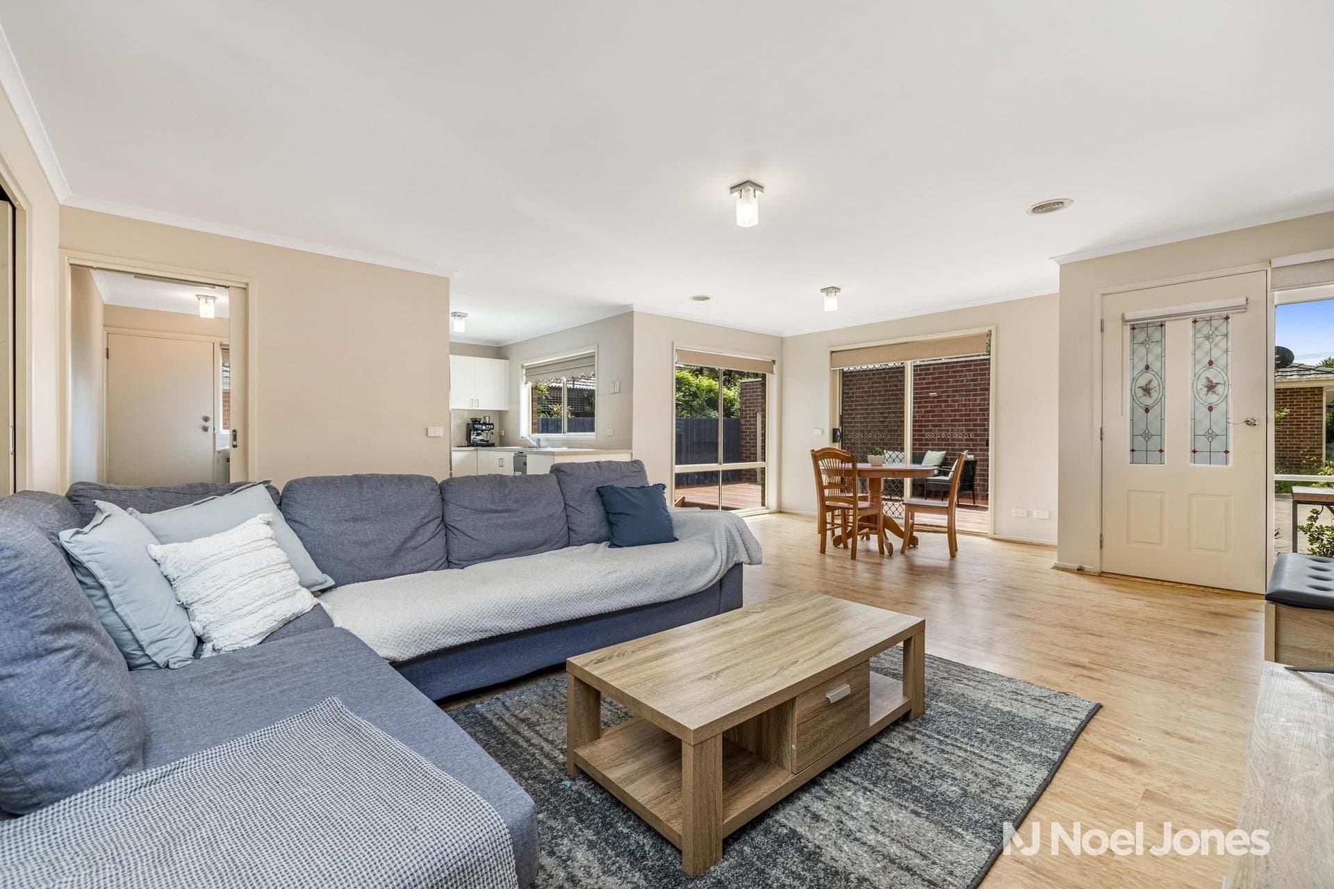 2/14 Elamo Road, Healesville - Thumbnail 3