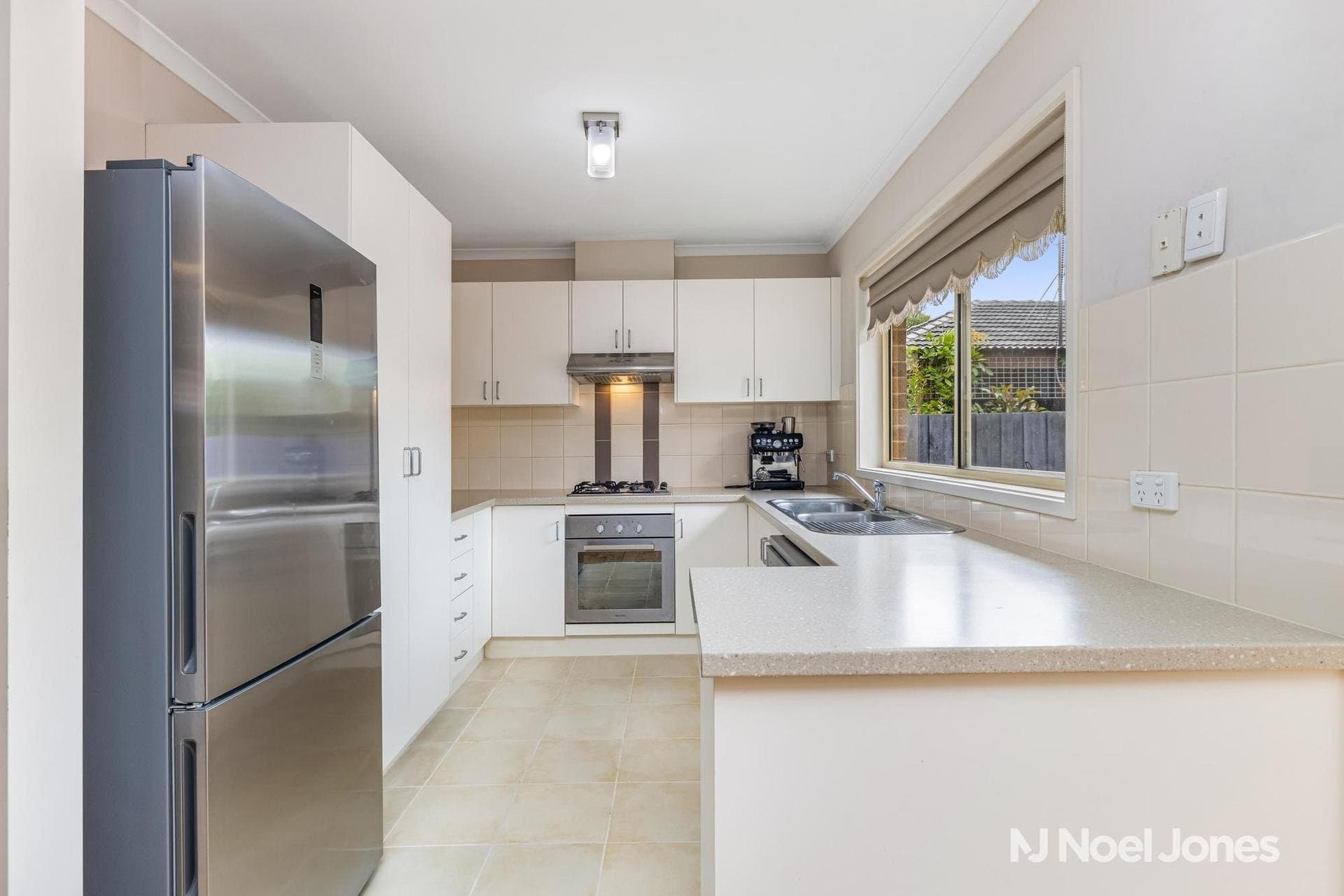 2/14 Elamo Road, Healesville - Thumbnail 6