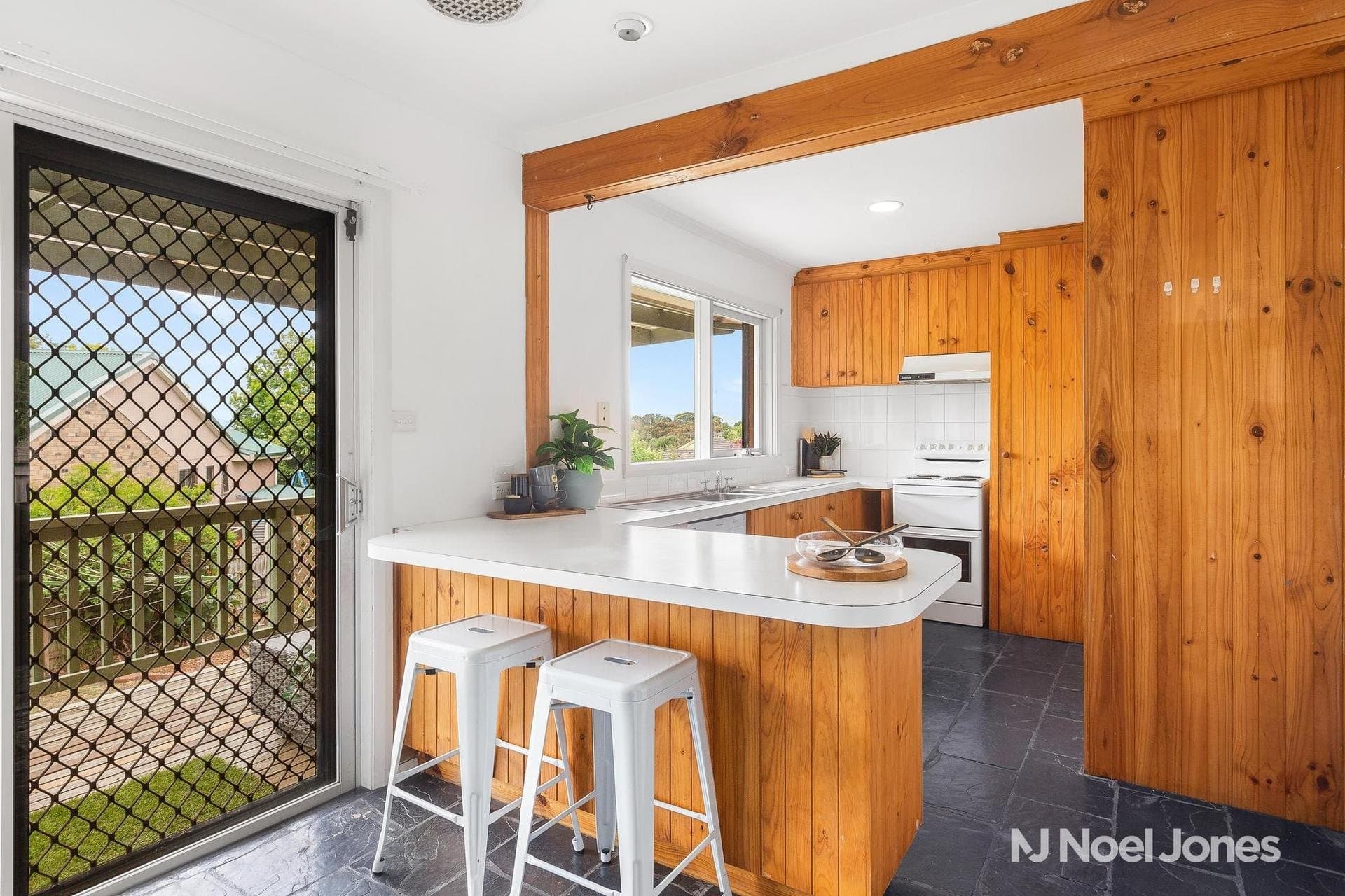 28 Circle Ridge, Chirnside Park - Thumbnail 4
