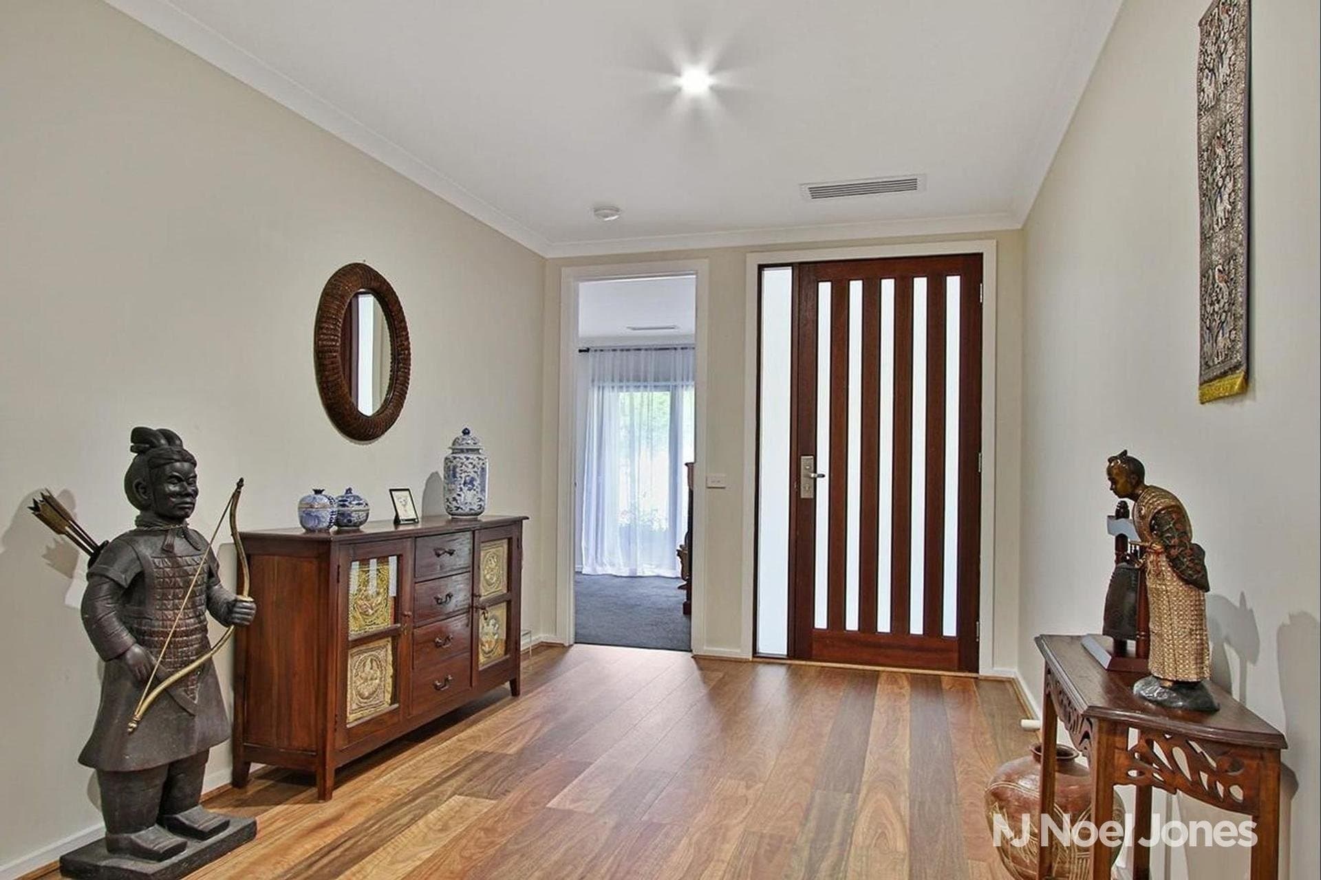 96 Sherwood Road, Chirnside Park - Thumbnail 2