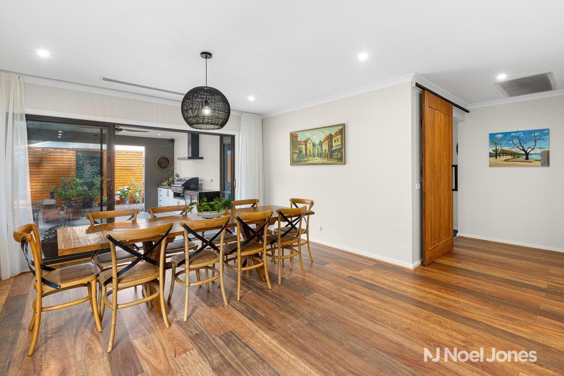 96 Sherwood Road, Chirnside Park - Thumbnail 7