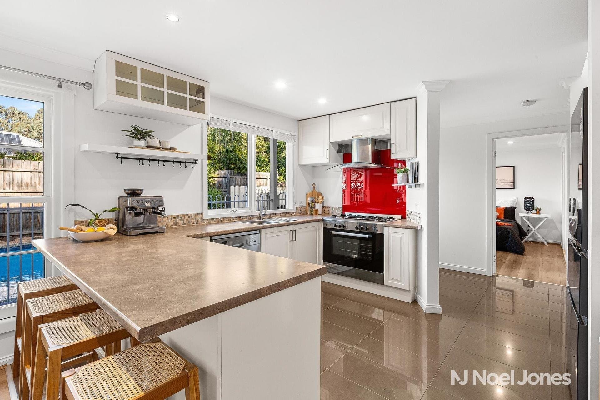 65A Lyons Road, Croydon North - Thumbnail 3