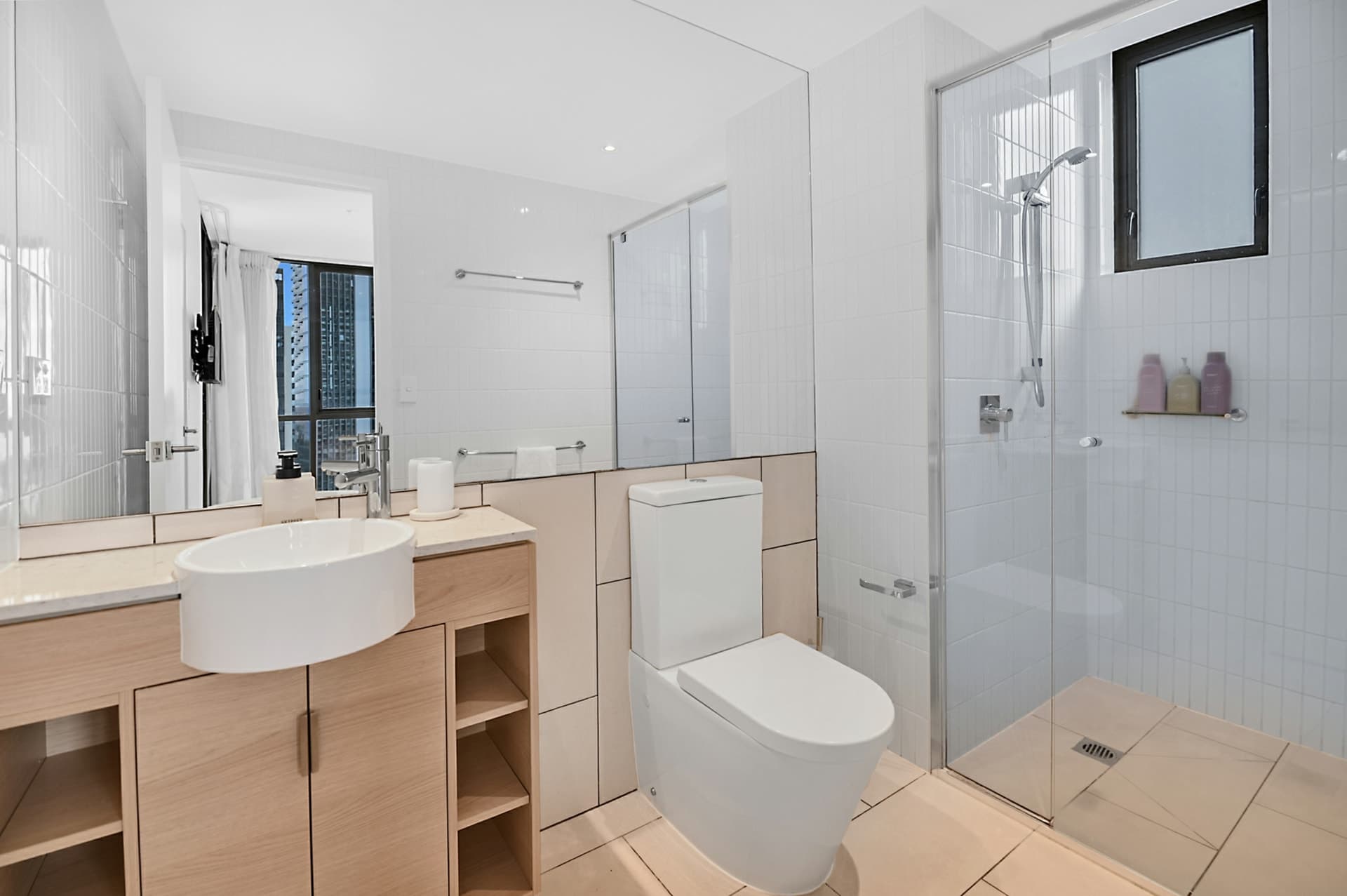 1303/2663 Gold Coast Highway, Broadbeach, Broadbeach - Thumbnail 7