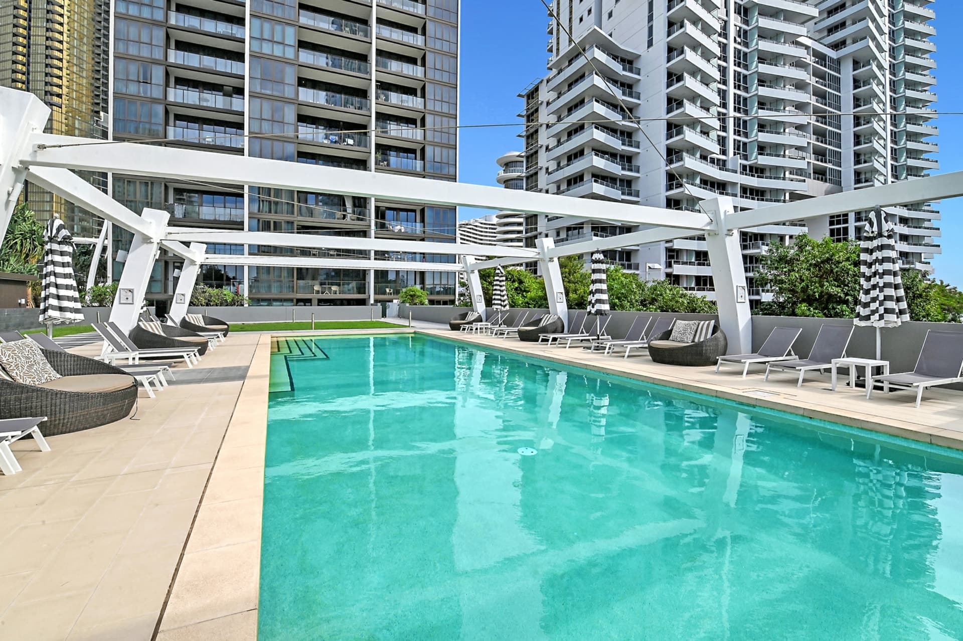 1303/2663 Gold Coast Highway, Broadbeach, Broadbeach - Thumbnail 8