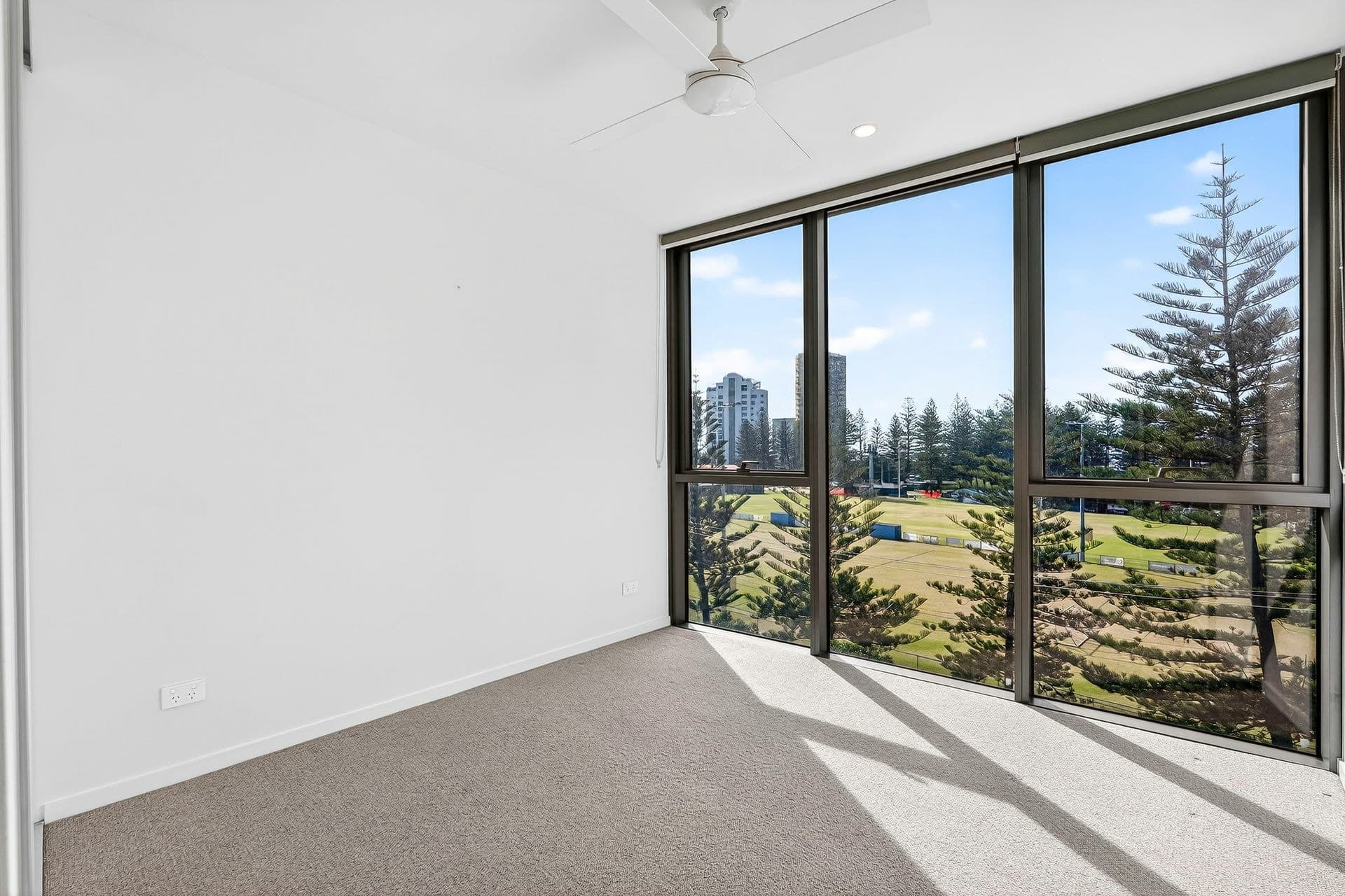 303/146 Surf Parade, Broadbeach, Broadbeach - Thumbnail 6