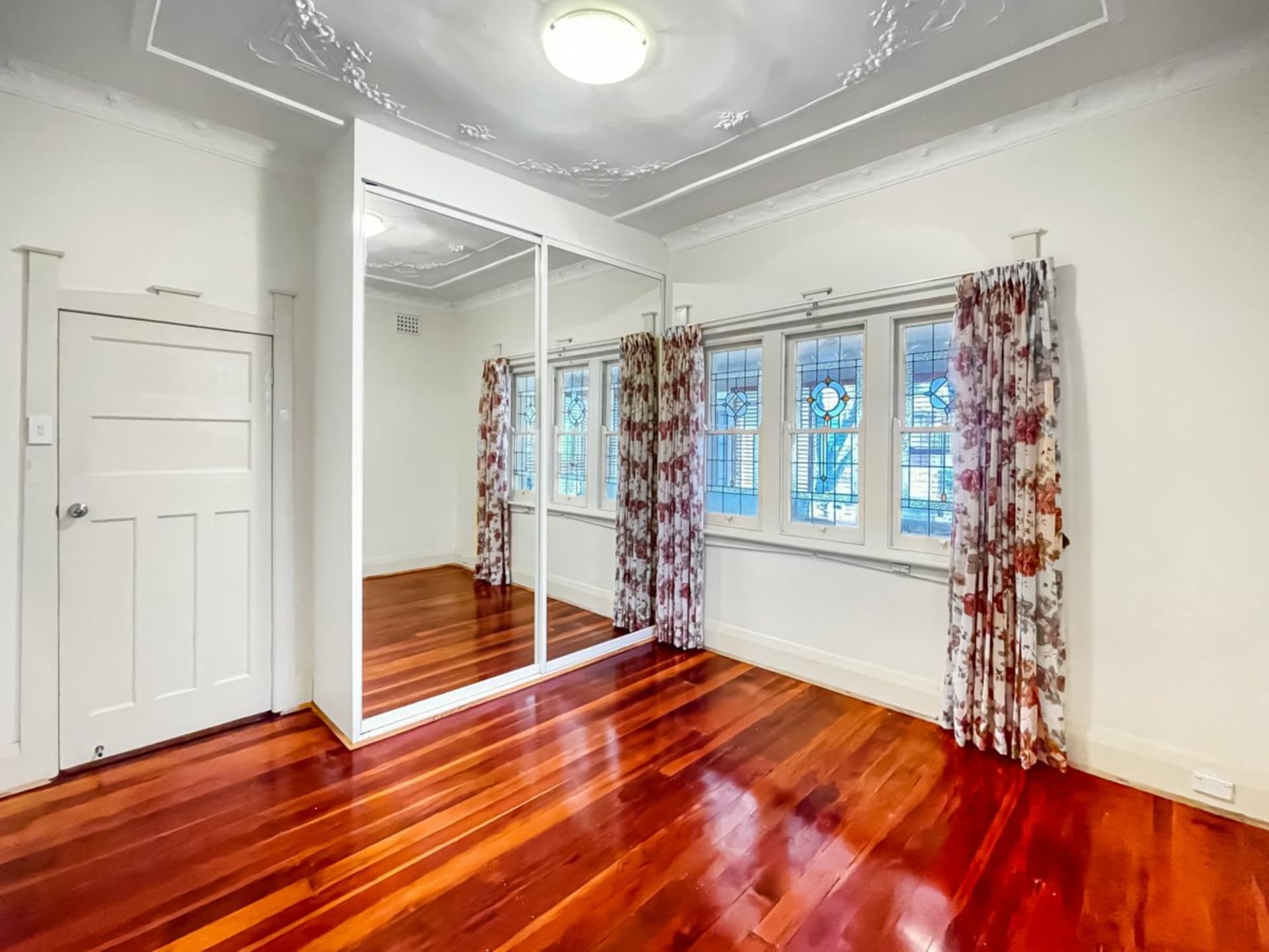 6 Ilfracombe Avenue, Burwood, Burwood - Thumbnail 5