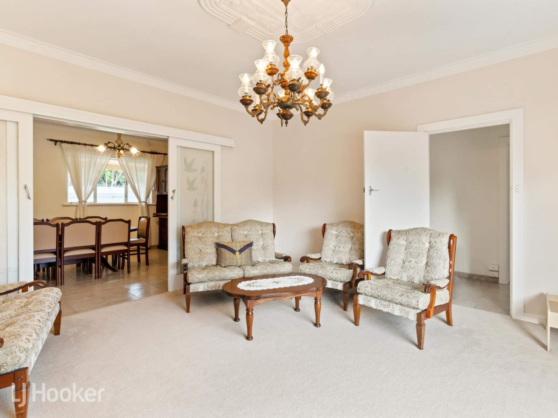 7 Teak Street, Campbelltown, Campbelltown - Thumbnail 2