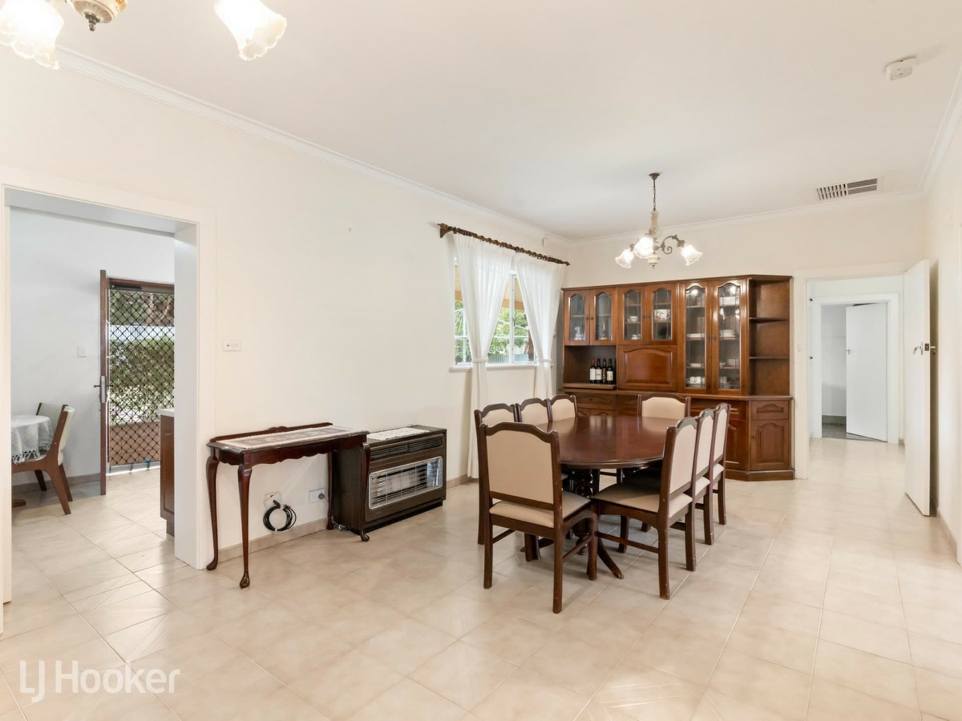 7 Teak Street, Campbelltown, Campbelltown - Thumbnail 4