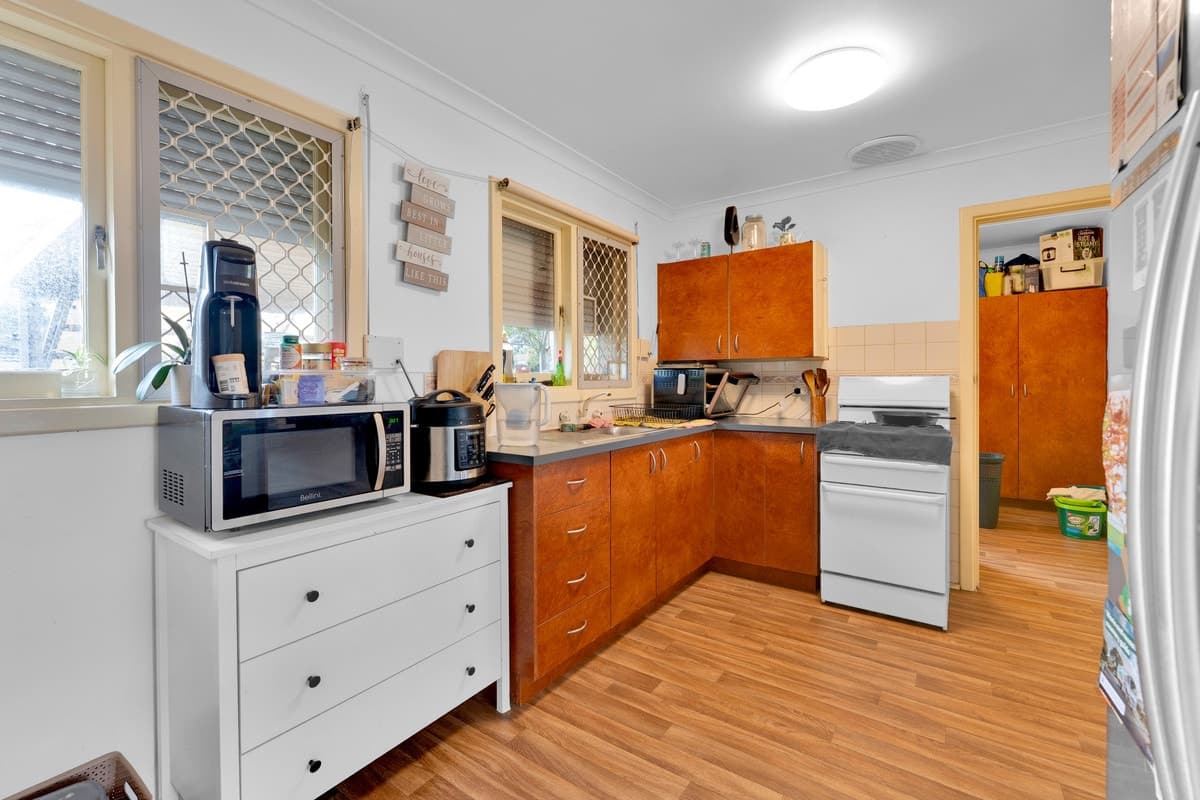 18 Rosher Road, Lockridge, WA, Lockridge - Thumbnail 3