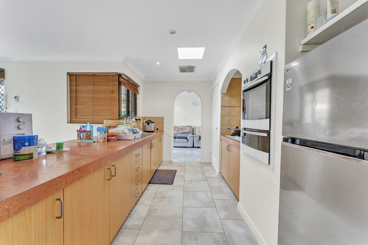 10 Beete Place, Beechboro, WA, Beechboro - Thumbnail 2