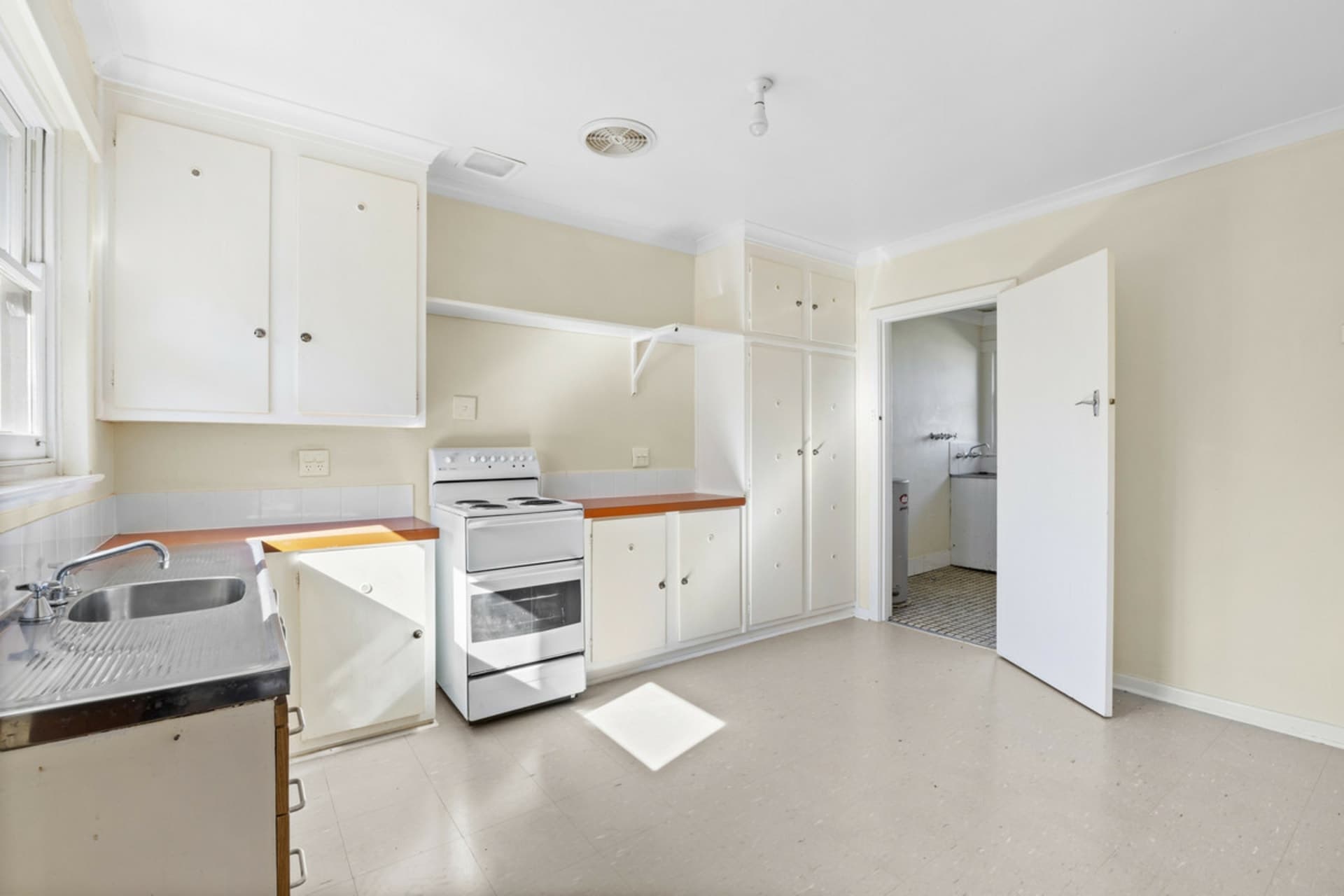 1 Gormanston Crescent, Deakin, Deakin - Thumbnail 4