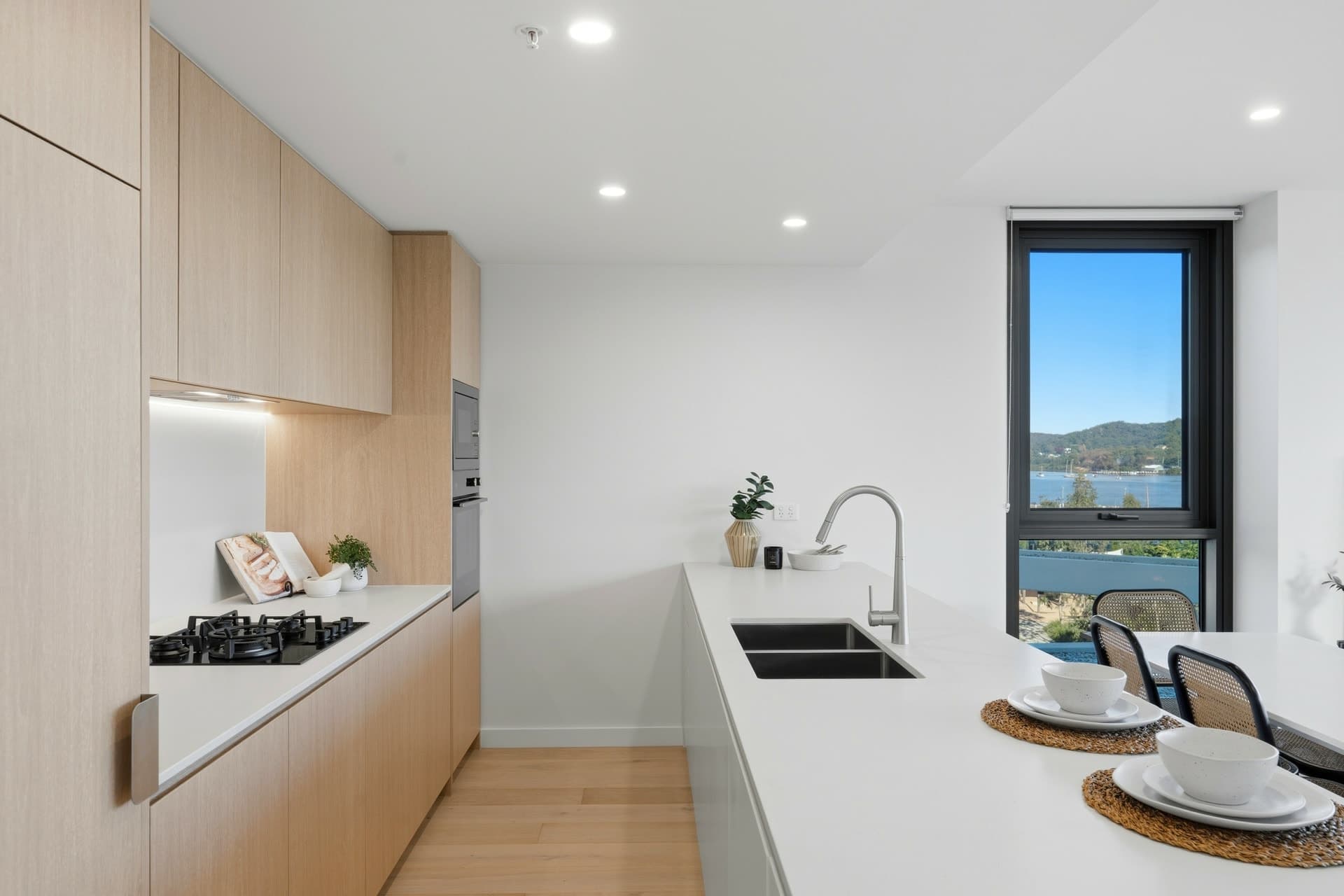 501/36 Baker Street, Gosford, Gosford - Thumbnail 6