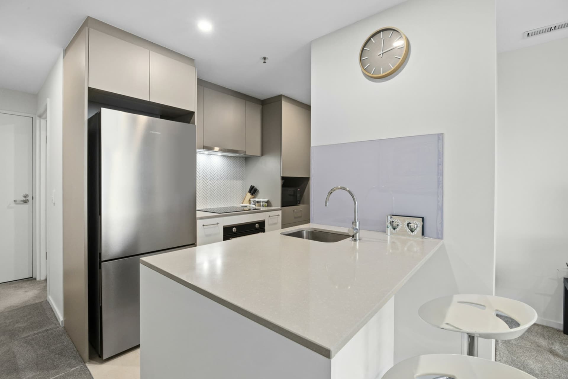 737/335 Anketell Street, Greenway, Greenway - Thumbnail 2