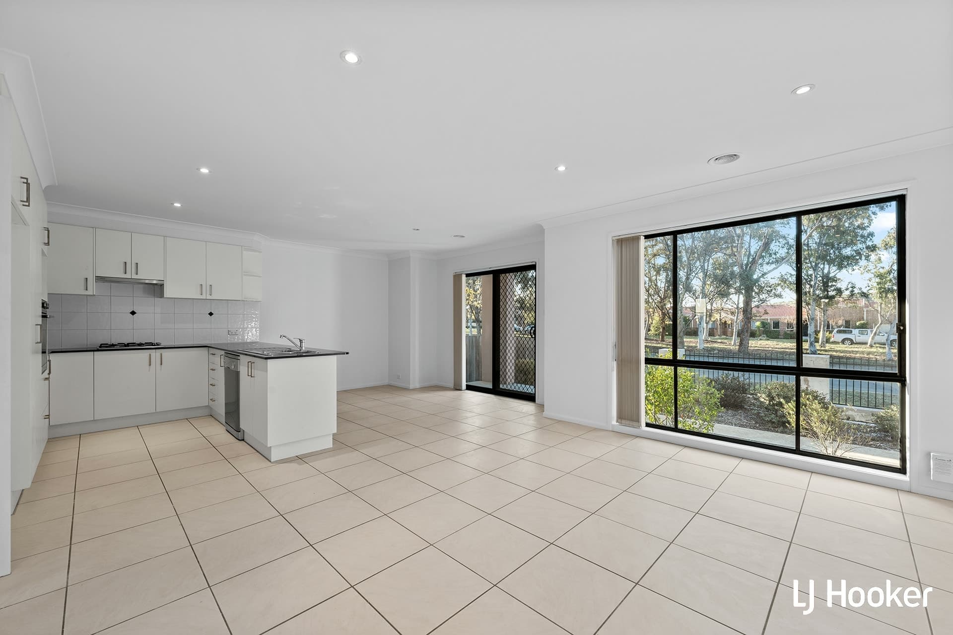 234 Anthony Rolfe, Gungahlin, Gungahlin - Thumbnail 4