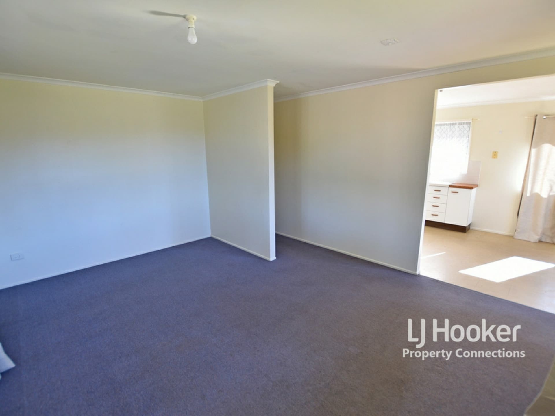 43 Sheaves Road, Kallangur, Kallangur - Thumbnail 4