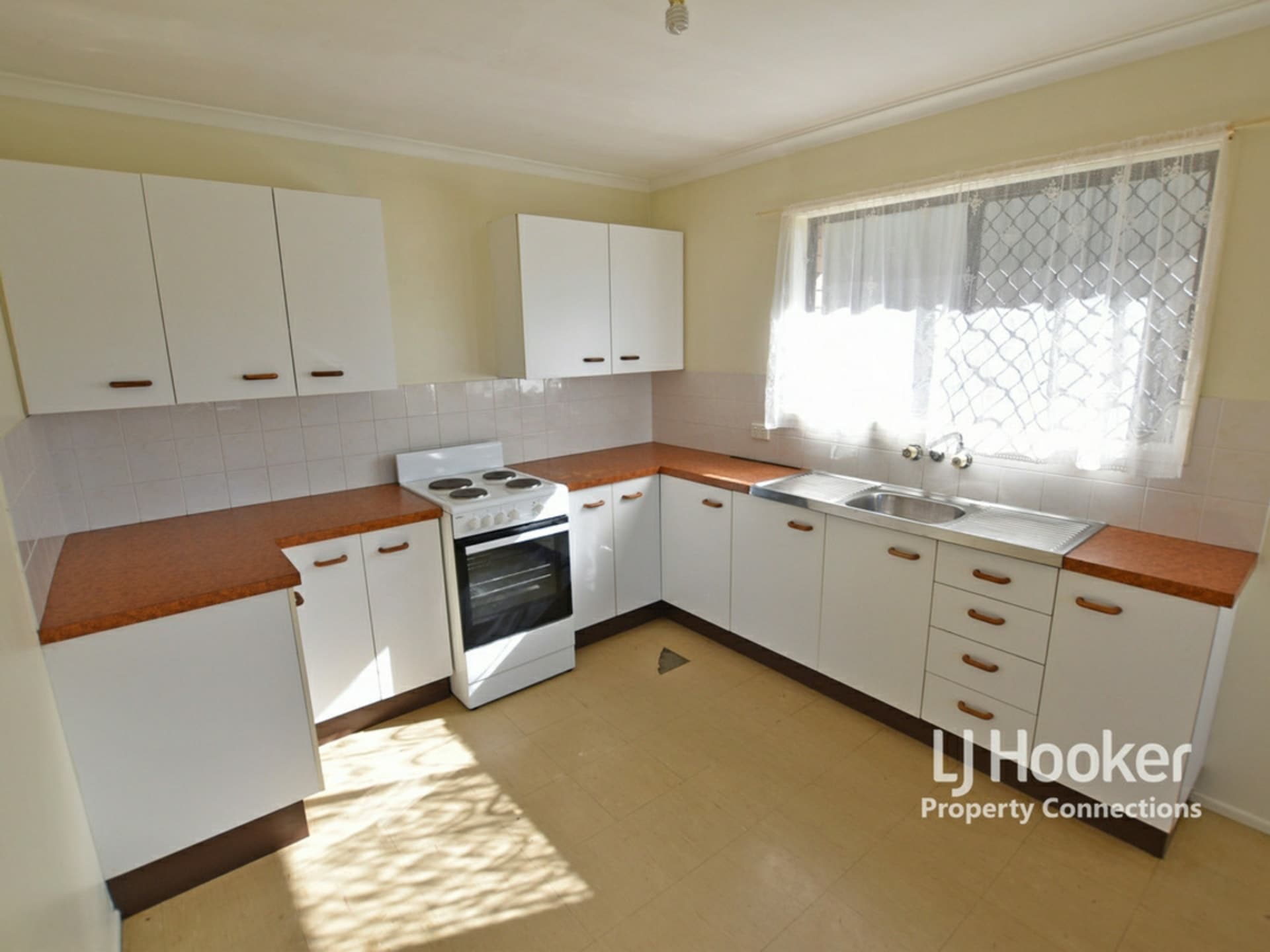 43 Sheaves Road, Kallangur, Kallangur - Thumbnail 5