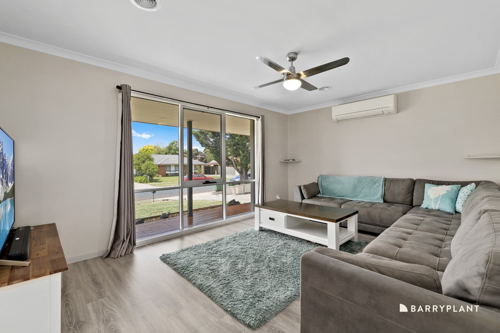 12 Bluegrass Crescent, Pakenham, VIC 3810, Pakenham - Thumbnail 3