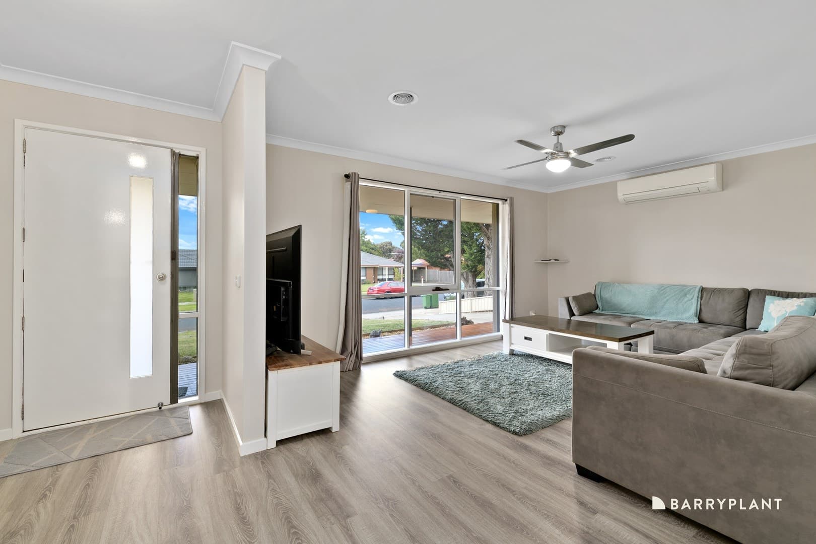 12 Bluegrass Crescent, Pakenham, VIC 3810, Pakenham - Thumbnail 4