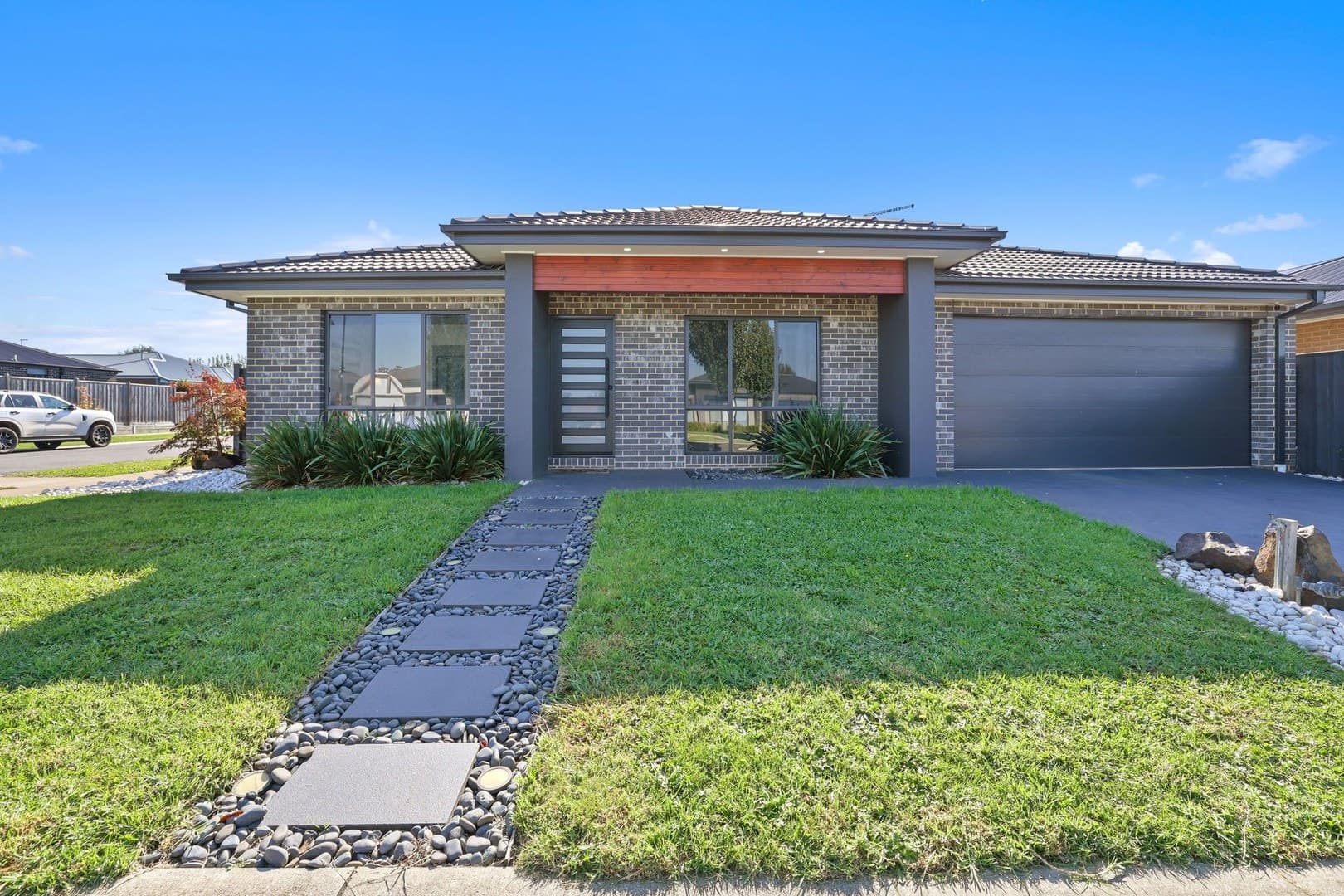 5 Carisbrooke Drive, Warragul, VIC 3820, Warragul - Image 1