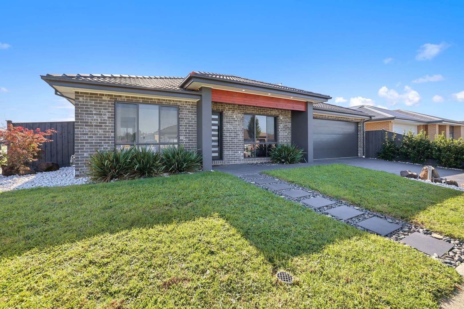 5 Carisbrooke Drive, Warragul, VIC 3820, Warragul - Thumbnail 2