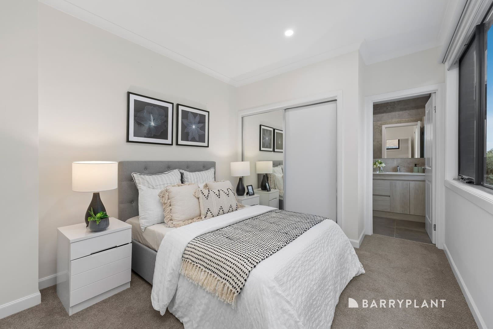 1/627 Stud Road, Scoresby, VIC 3179, Scoresby - Thumbnail 2