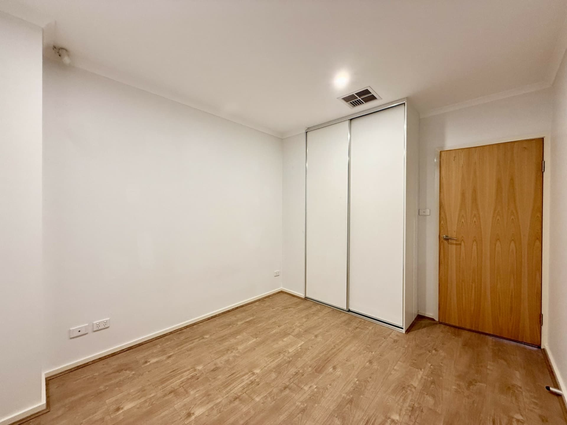 207/26-28 Metro Parade, Mawson Lakes, Mawson Lakes - Thumbnail 3