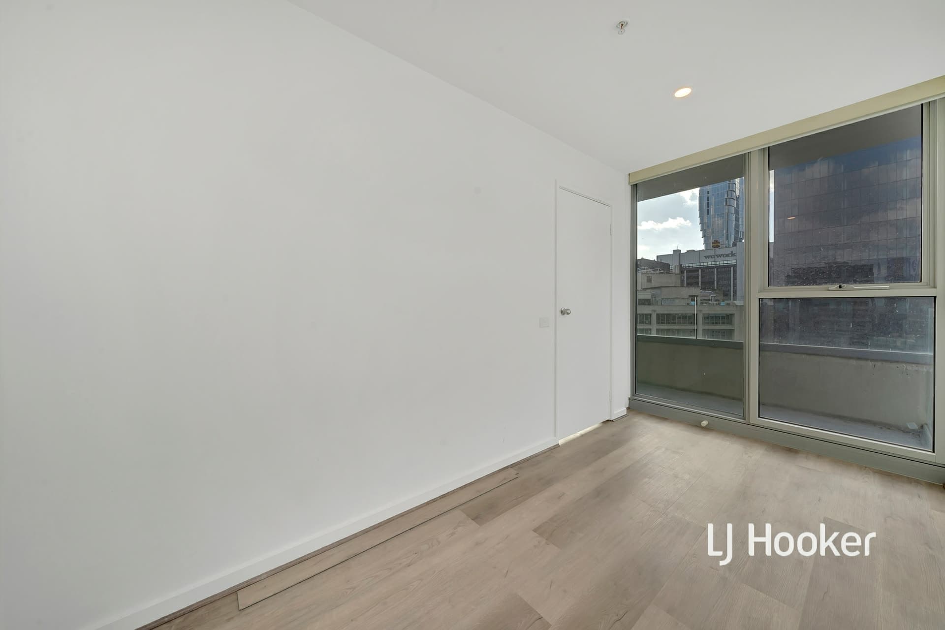 2502/8 Downie Street, Melbourne, Melbourne - Thumbnail 6