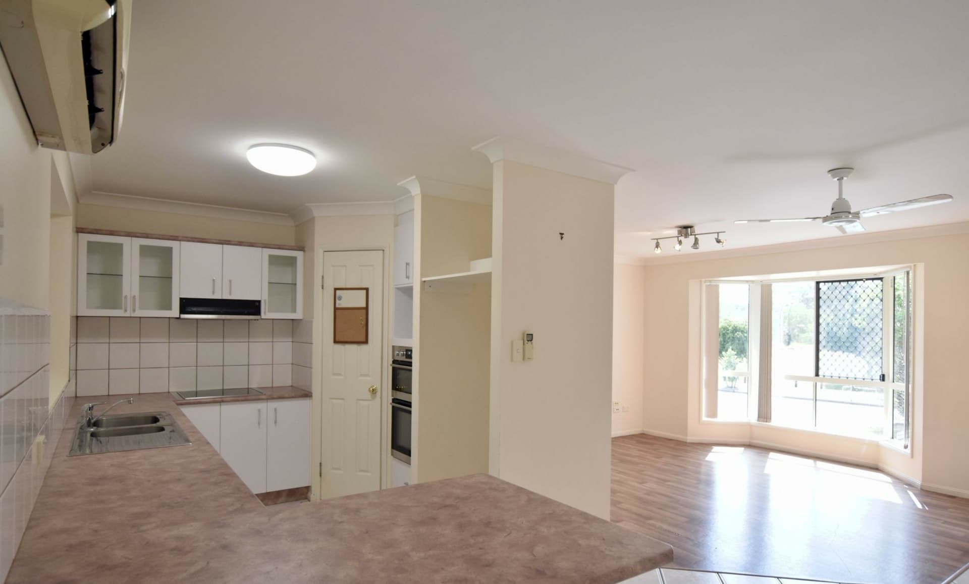 22 Emmadale Drive, New Auckland, New Auckland - Thumbnail 3
