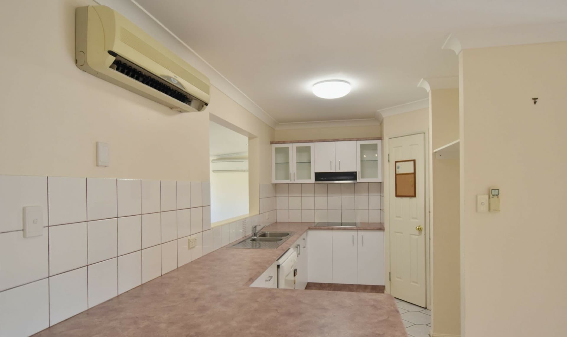 22 Emmadale Drive, New Auckland, New Auckland - Thumbnail 4