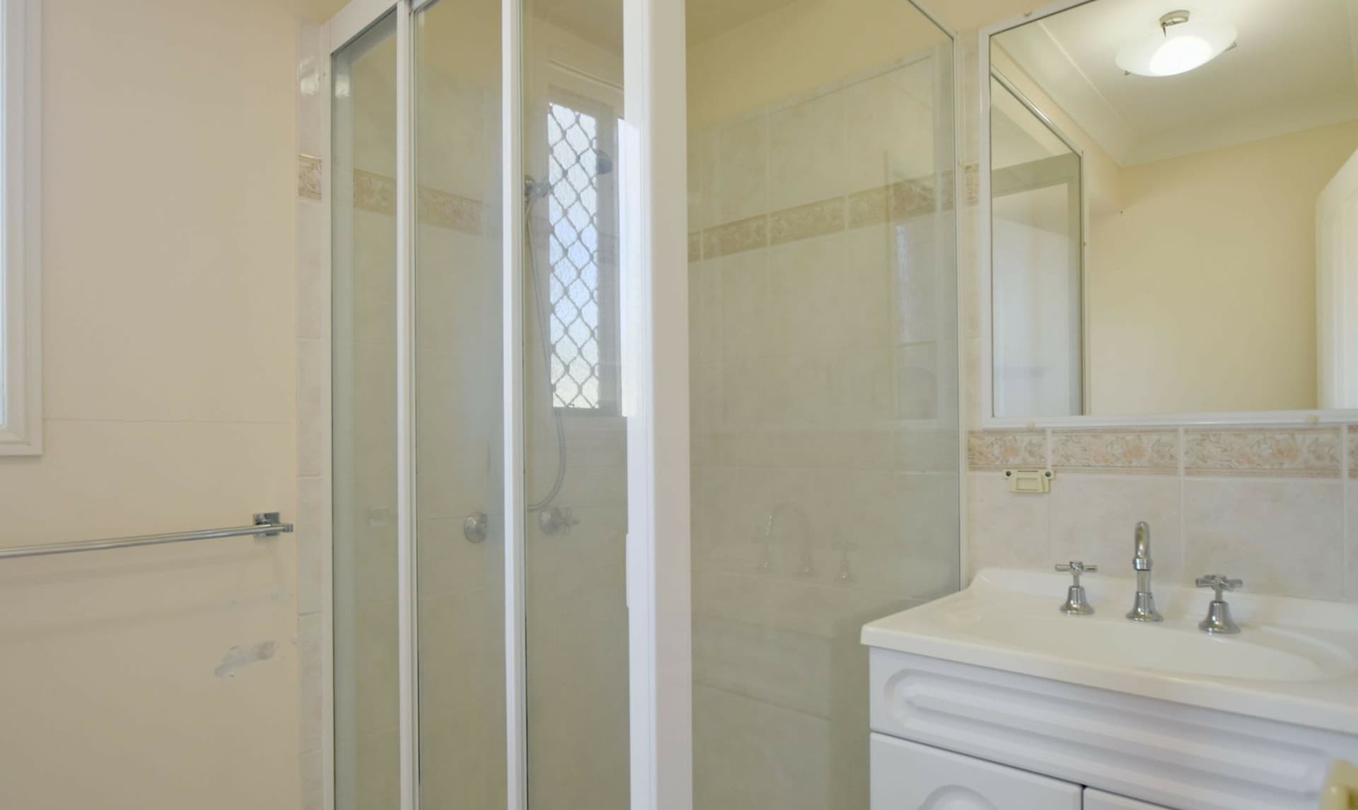 22 Emmadale Drive, New Auckland, New Auckland - Thumbnail 8