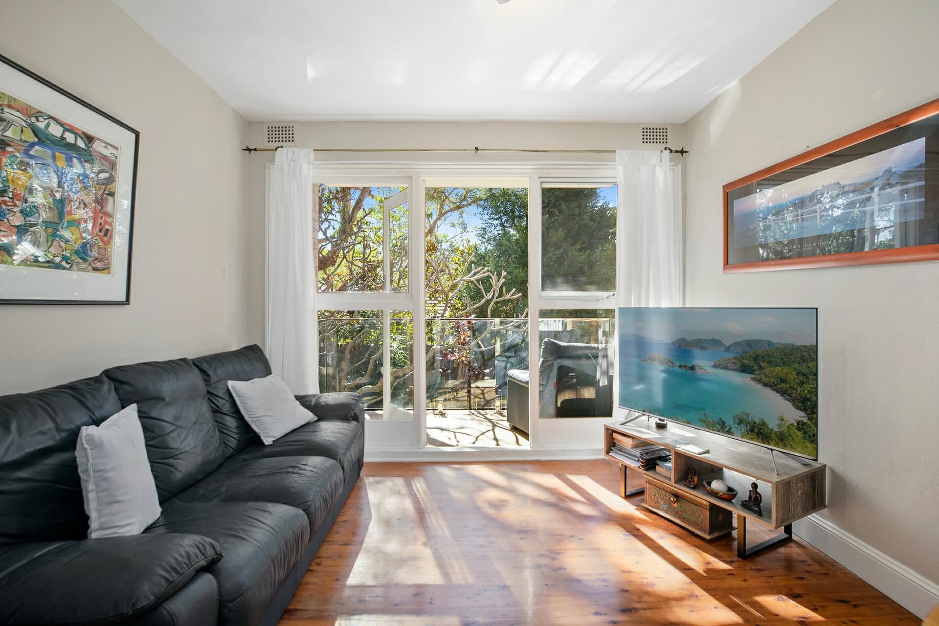 2/6 Livingstone Place, Newport, Newport - Image 1