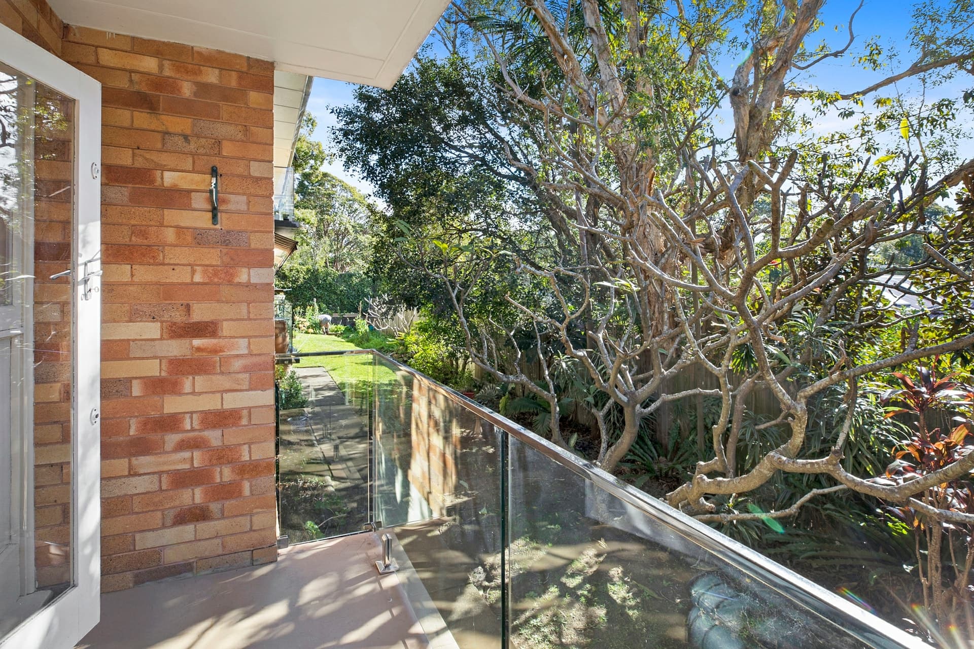 2/6 Livingstone Place, Newport, Newport - Thumbnail 2