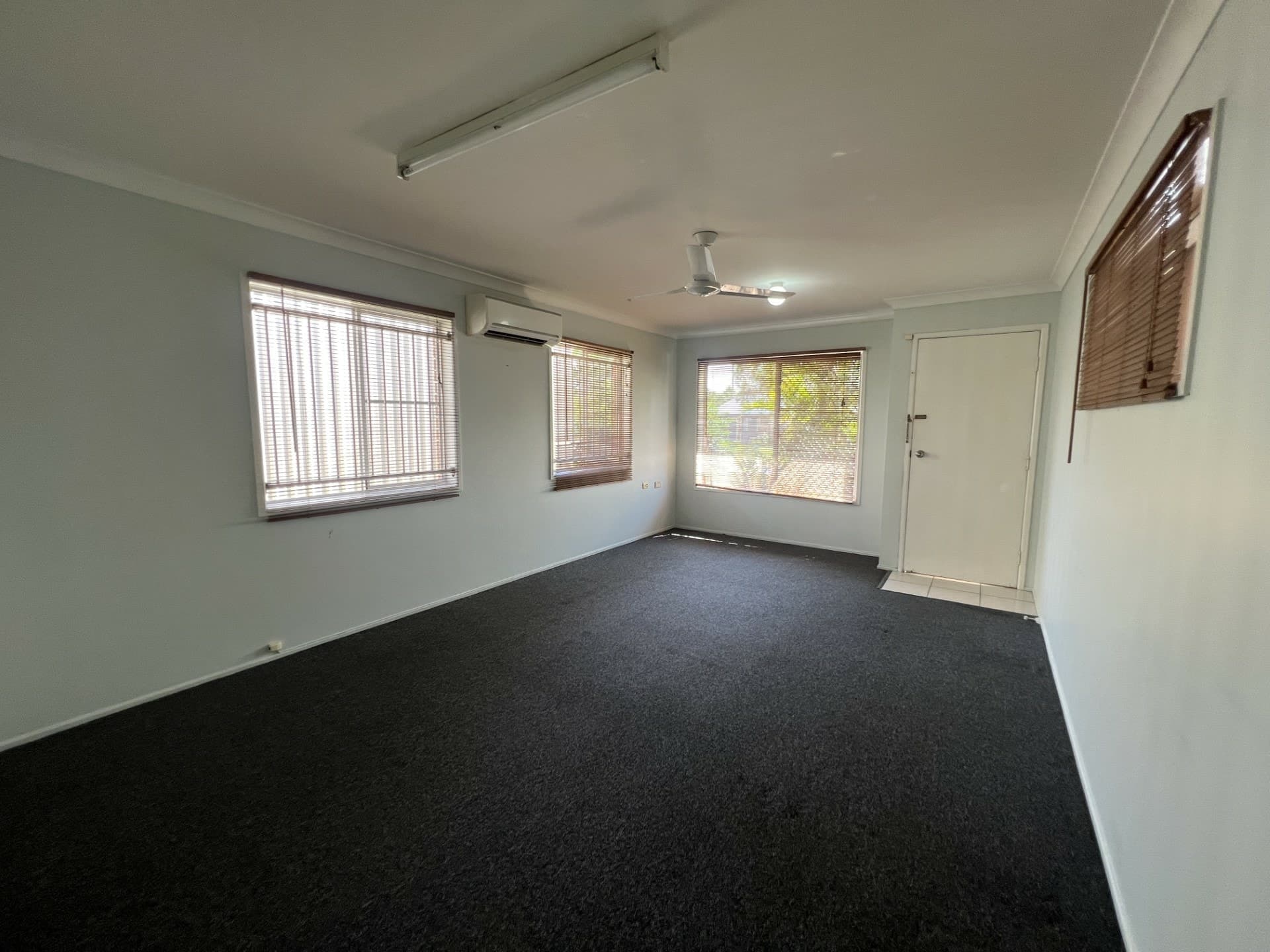 1/4 Bruigom Street, Norman Gardens, Norman Gardens - Thumbnail 2