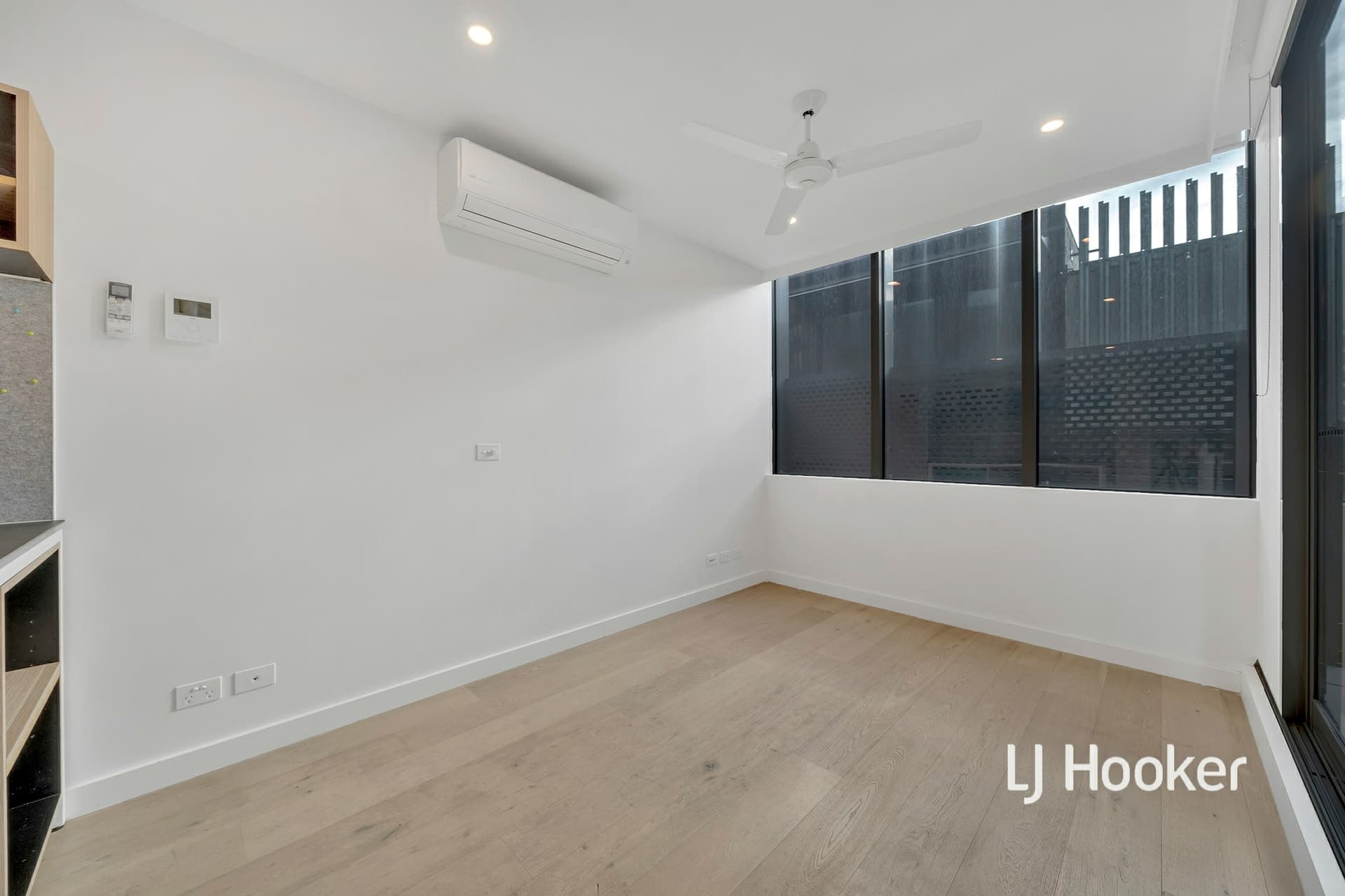 708/93 Flemington Road, North Melbourne, North Melbourne - Thumbnail 3