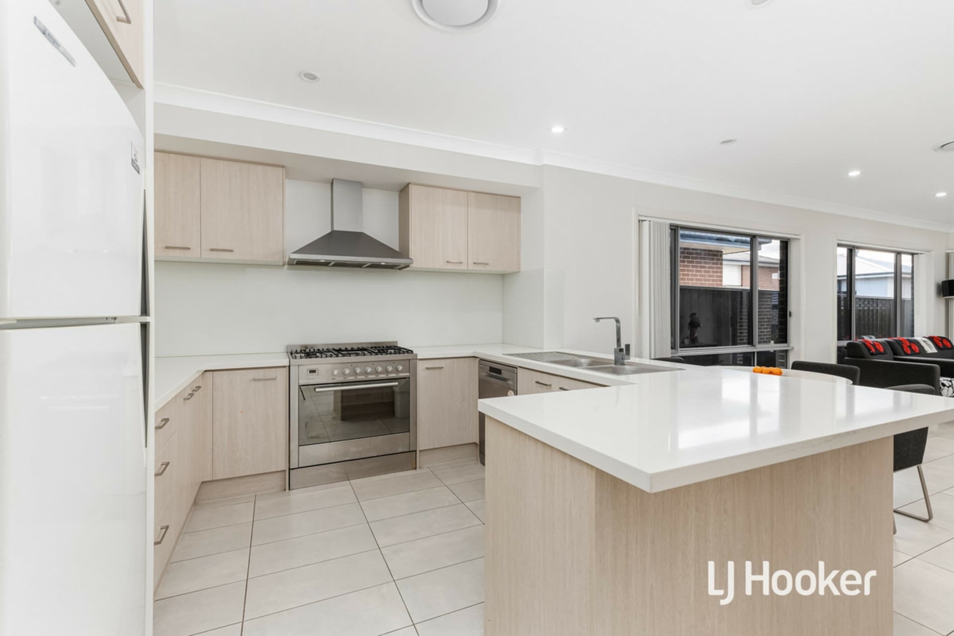 55 Orlagh Circuit Riverstone NSW, Riverstone - Thumbnail 2