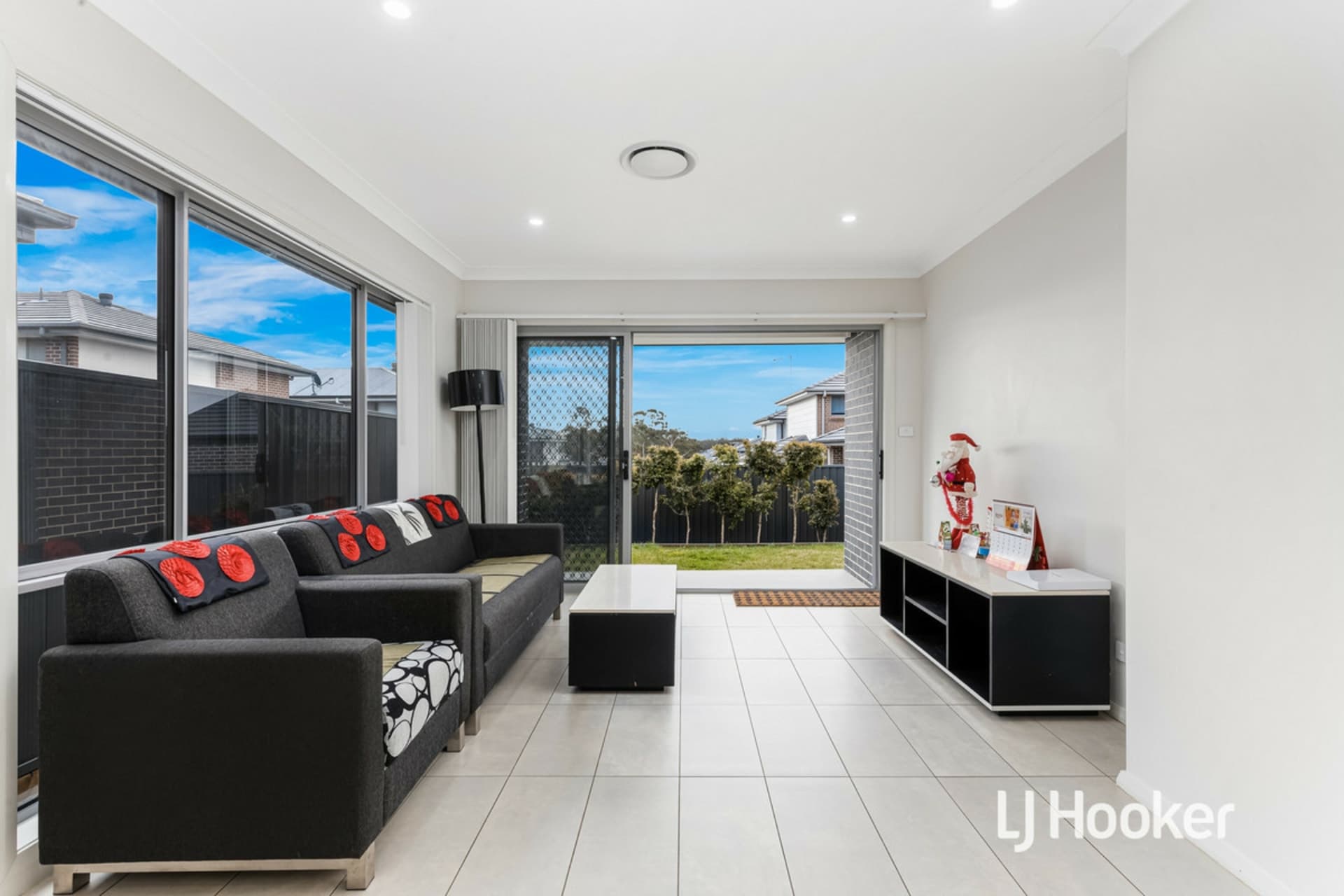 55 Orlagh Circuit Riverstone NSW, Riverstone - Thumbnail 4